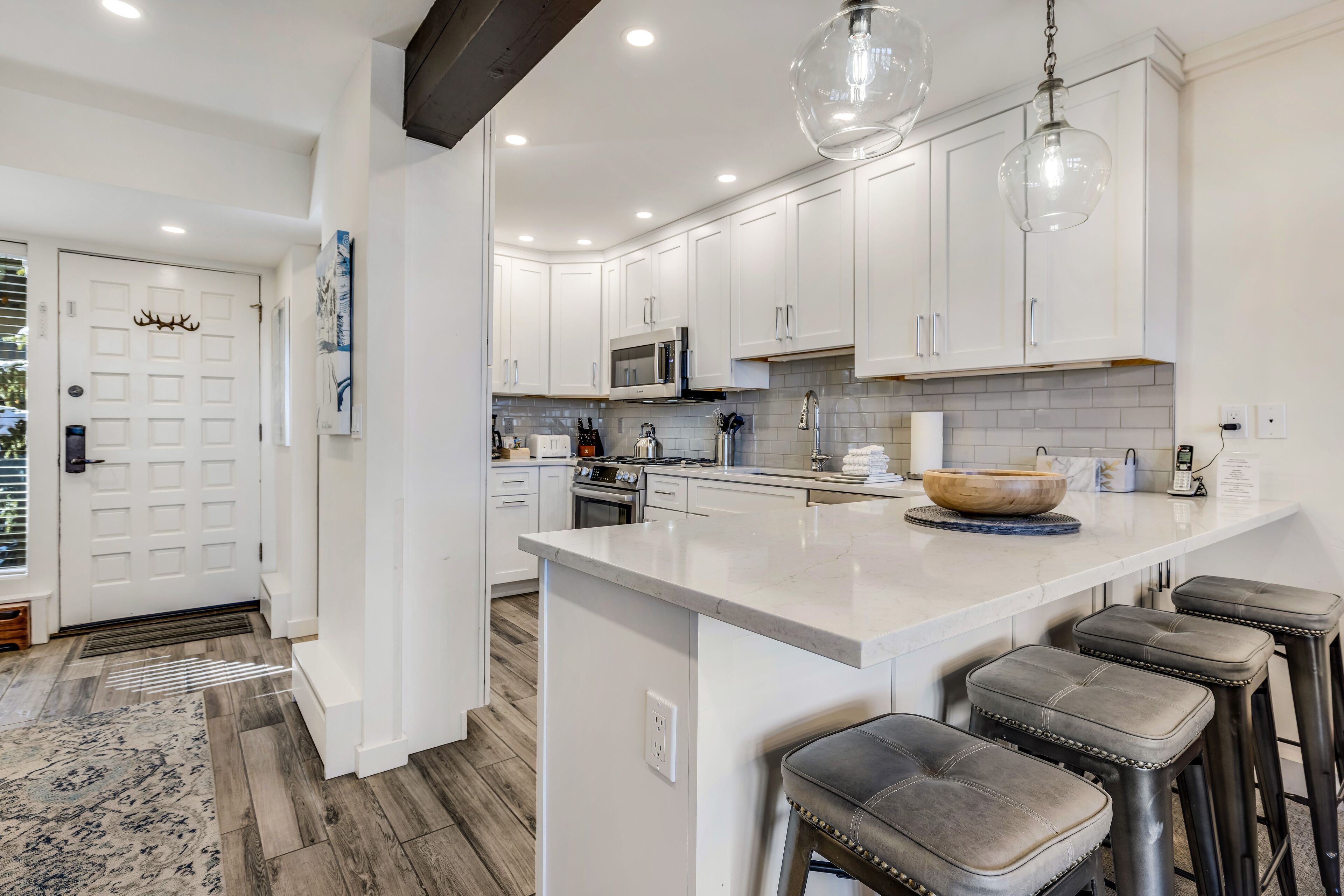 Laurelwood Condominiums Laurelwood Condominiums