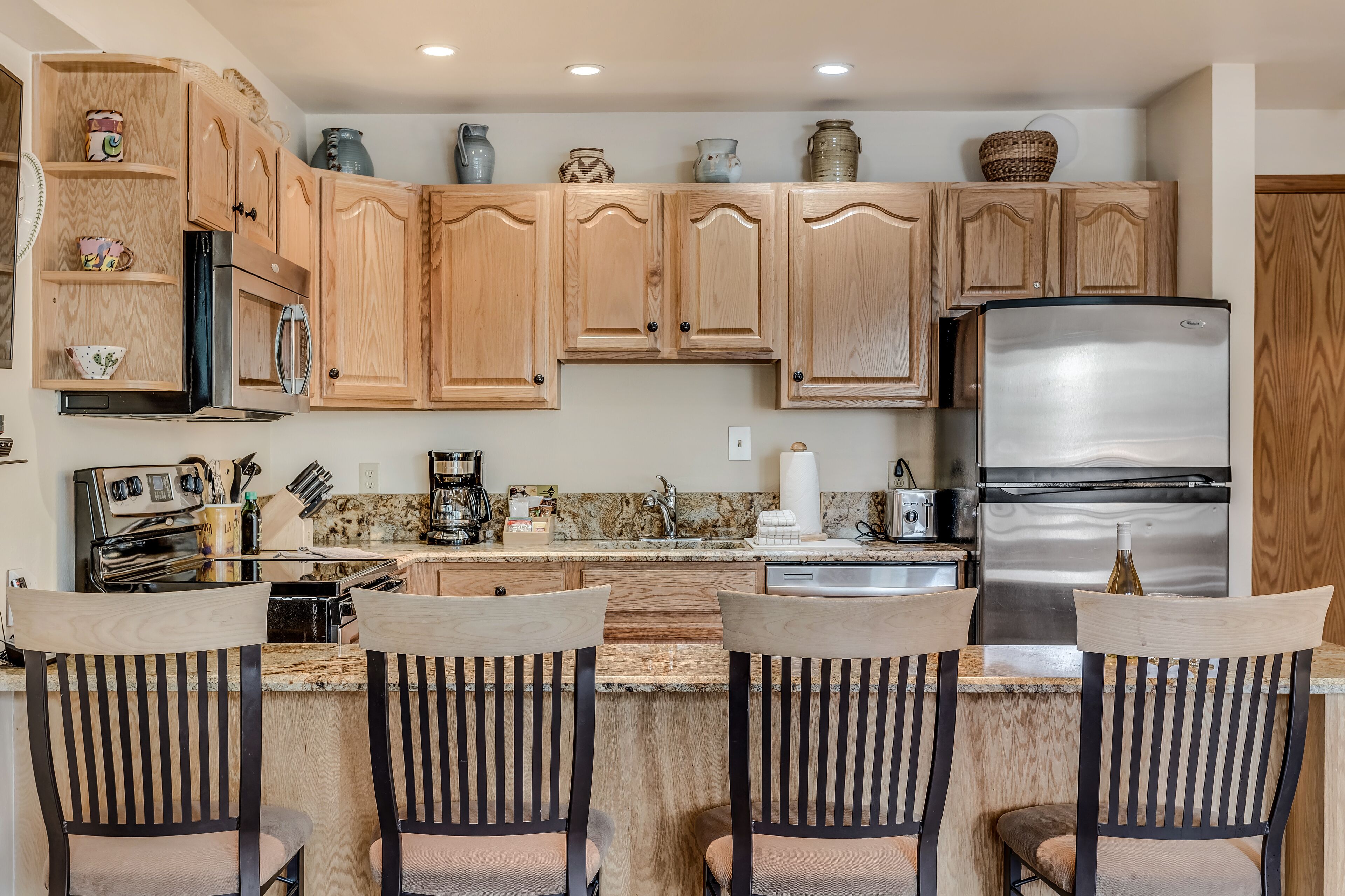 Laurelwood Condominiums Laurelwood Condominiums