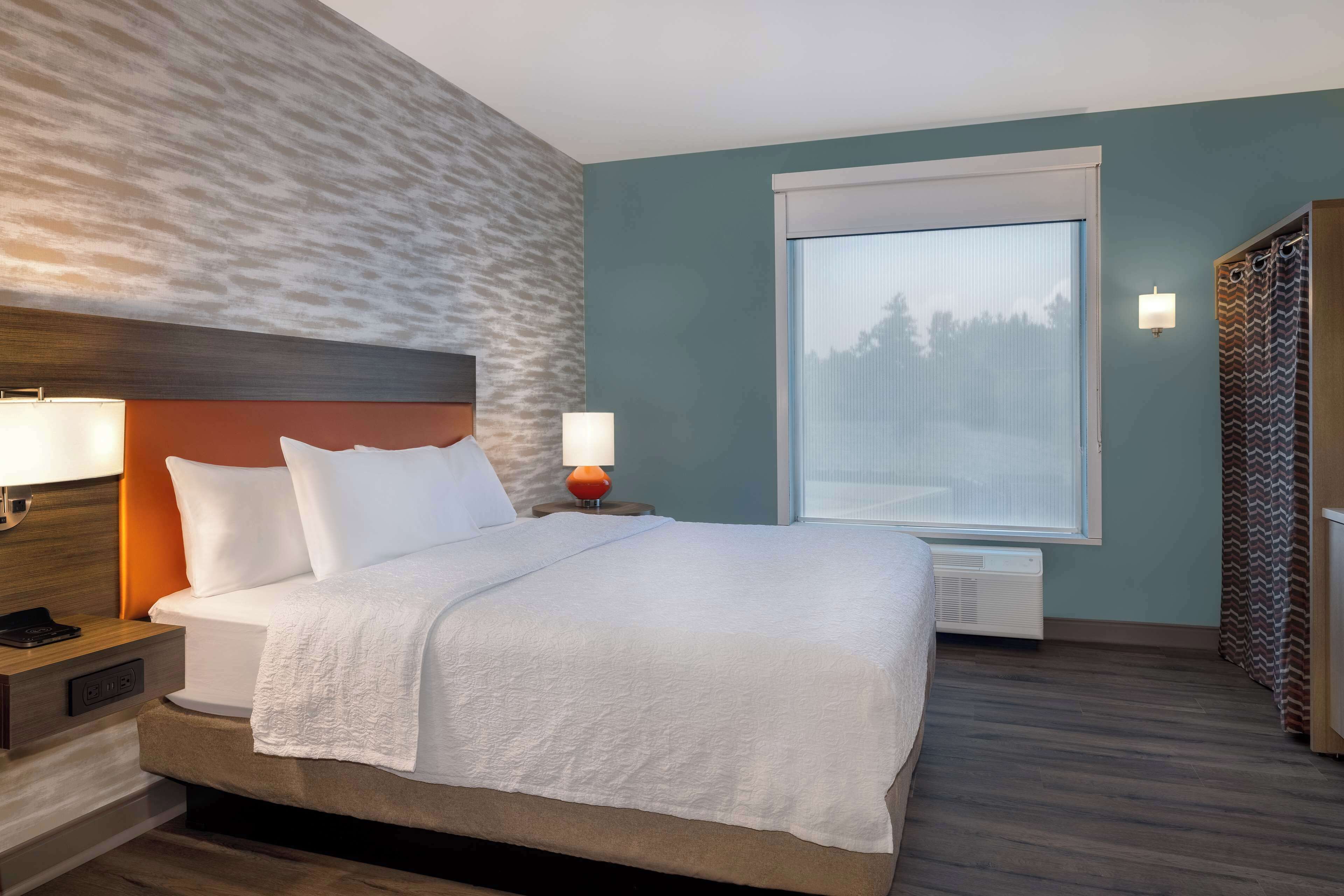 Home2 Suites by Hilton Bristol Home2 Suites by Hilton Bristol