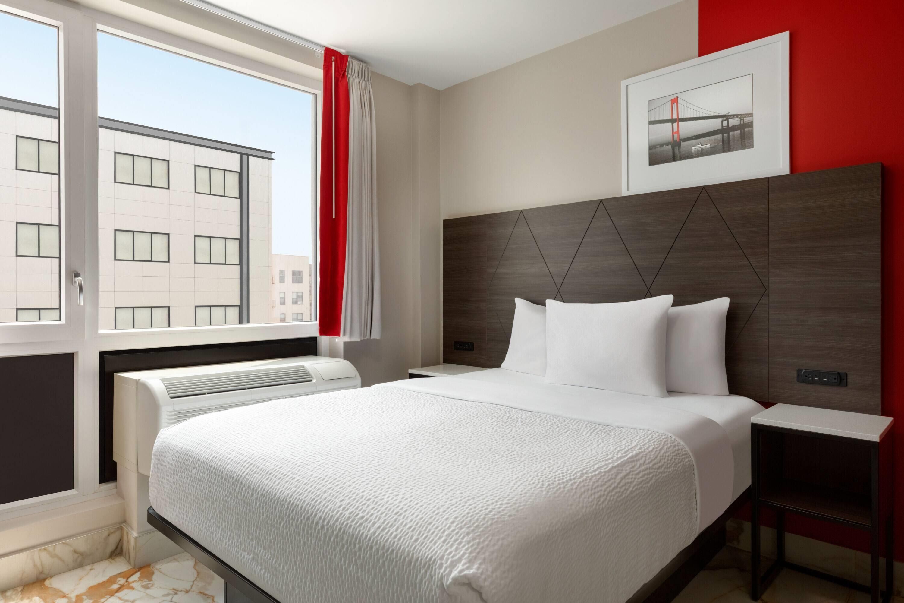 Ramada by Wyndham Brooklyn Empire Blvd Ramada by Wyndham Brooklyn Empire Blvd