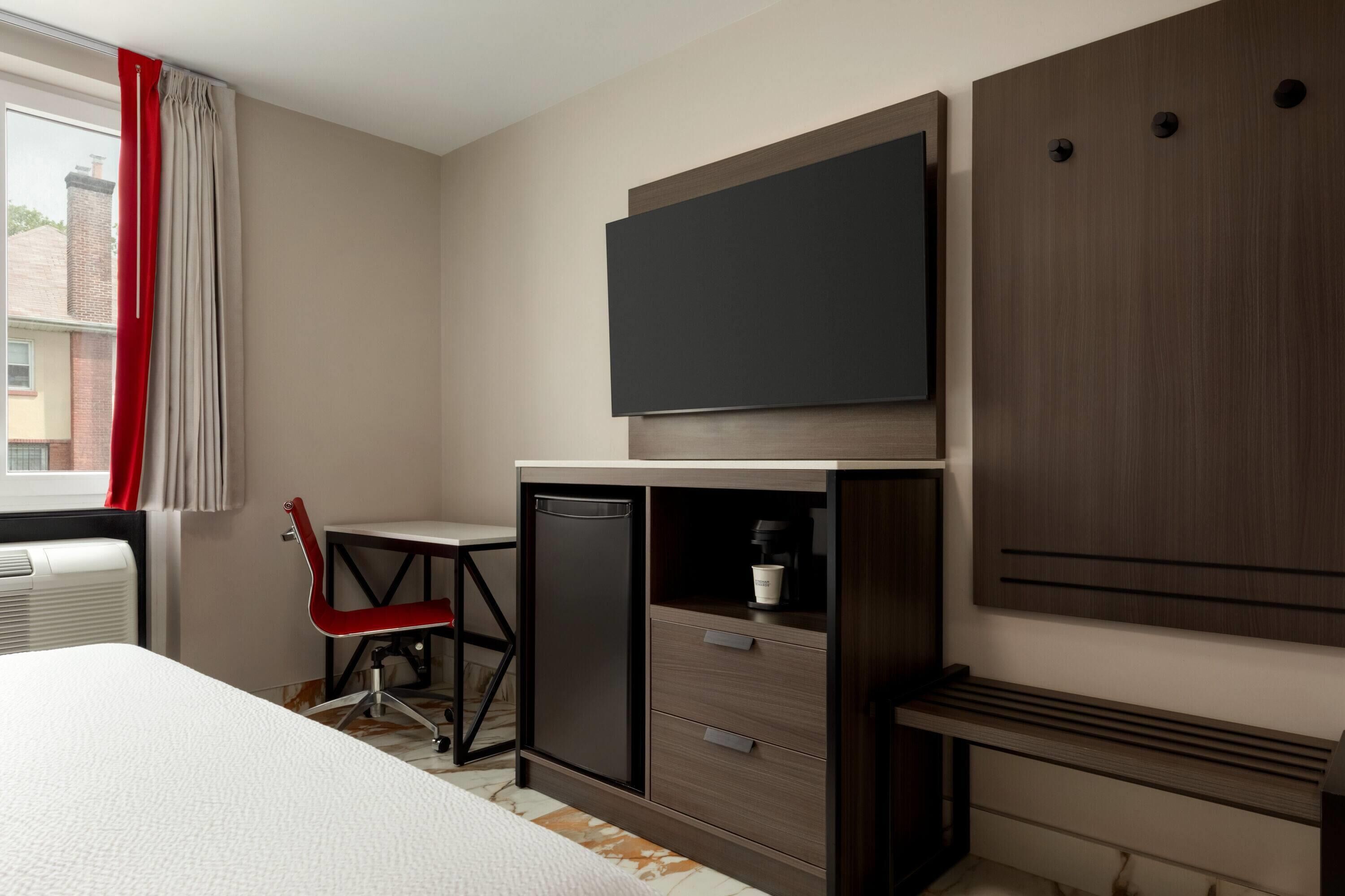 Ramada by Wyndham Brooklyn Empire Blvd Ramada by Wyndham Brooklyn Empire Blvd