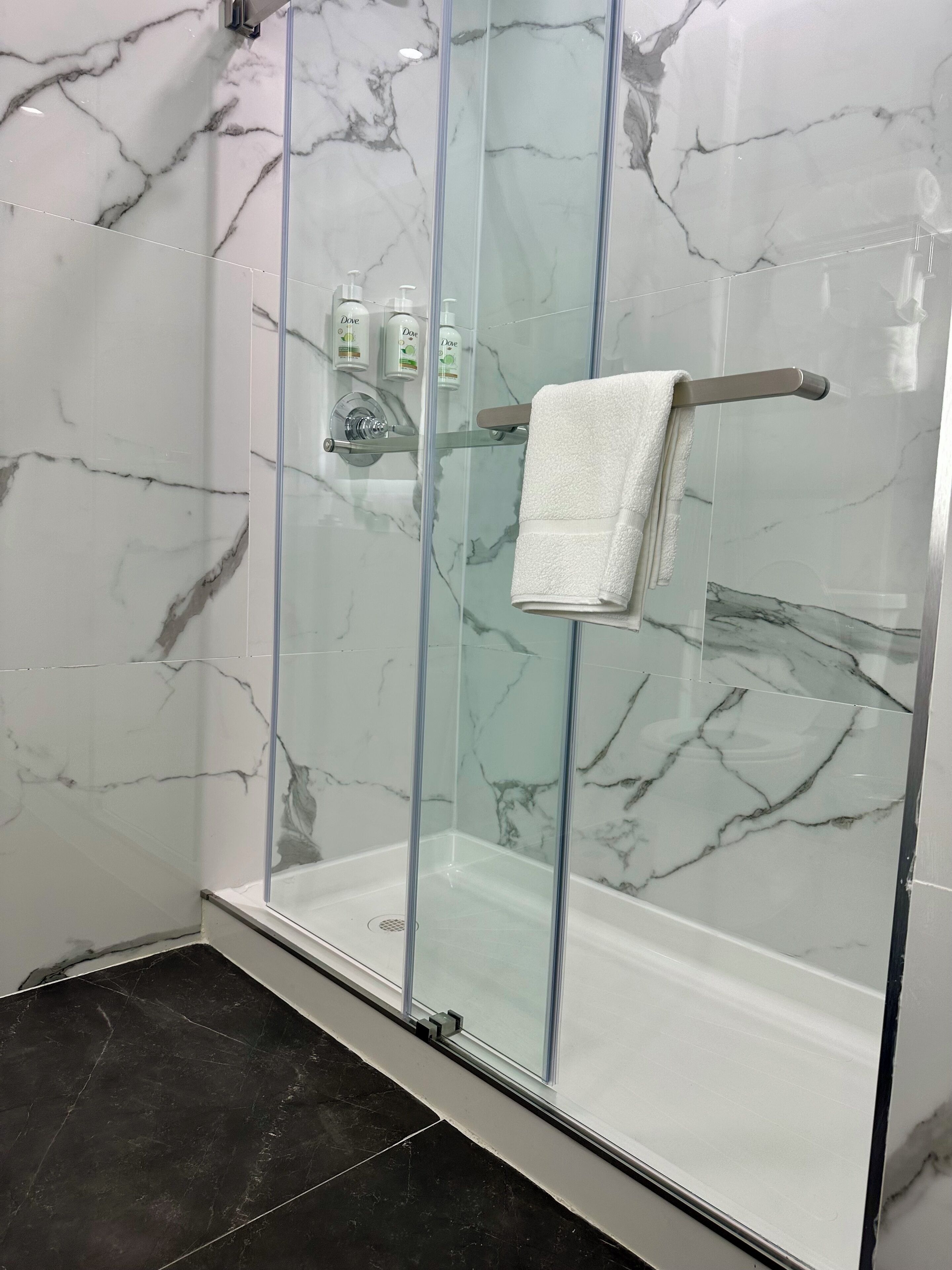 Ramada by Wyndham Brooklyn Empire Blvd Ramada by Wyndham Brooklyn Empire Blvd