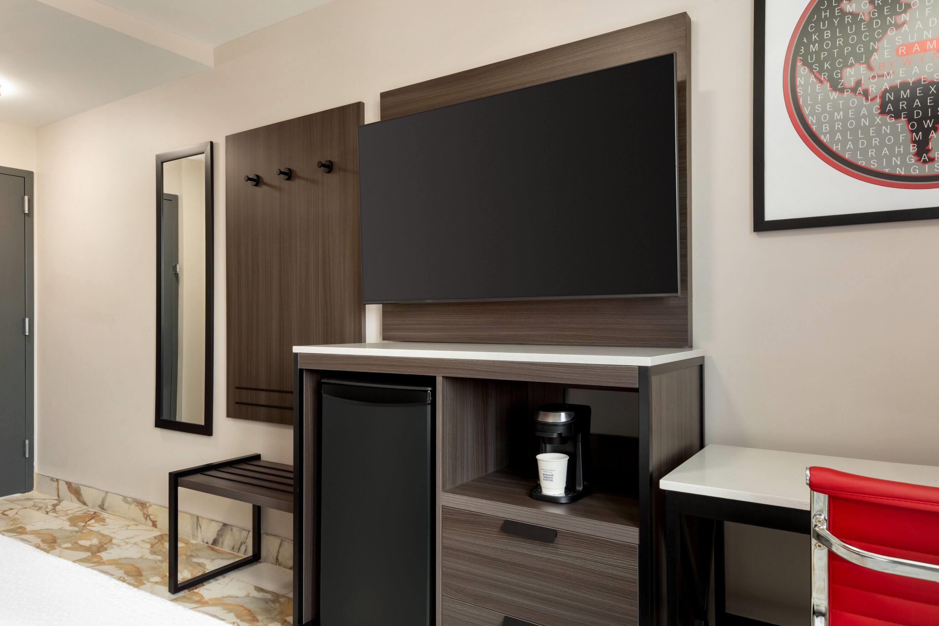 Ramada by Wyndham Brooklyn Empire Blvd Ramada by Wyndham Brooklyn Empire Blvd