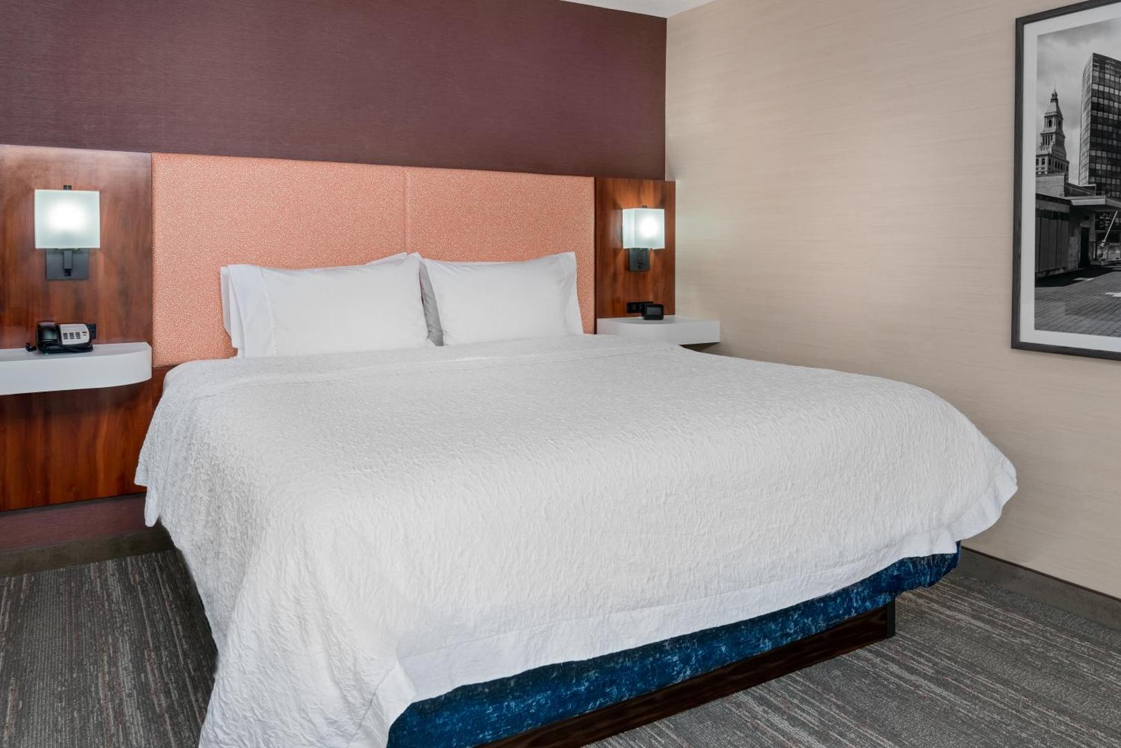 Hampton Inn Springfield South Enfield