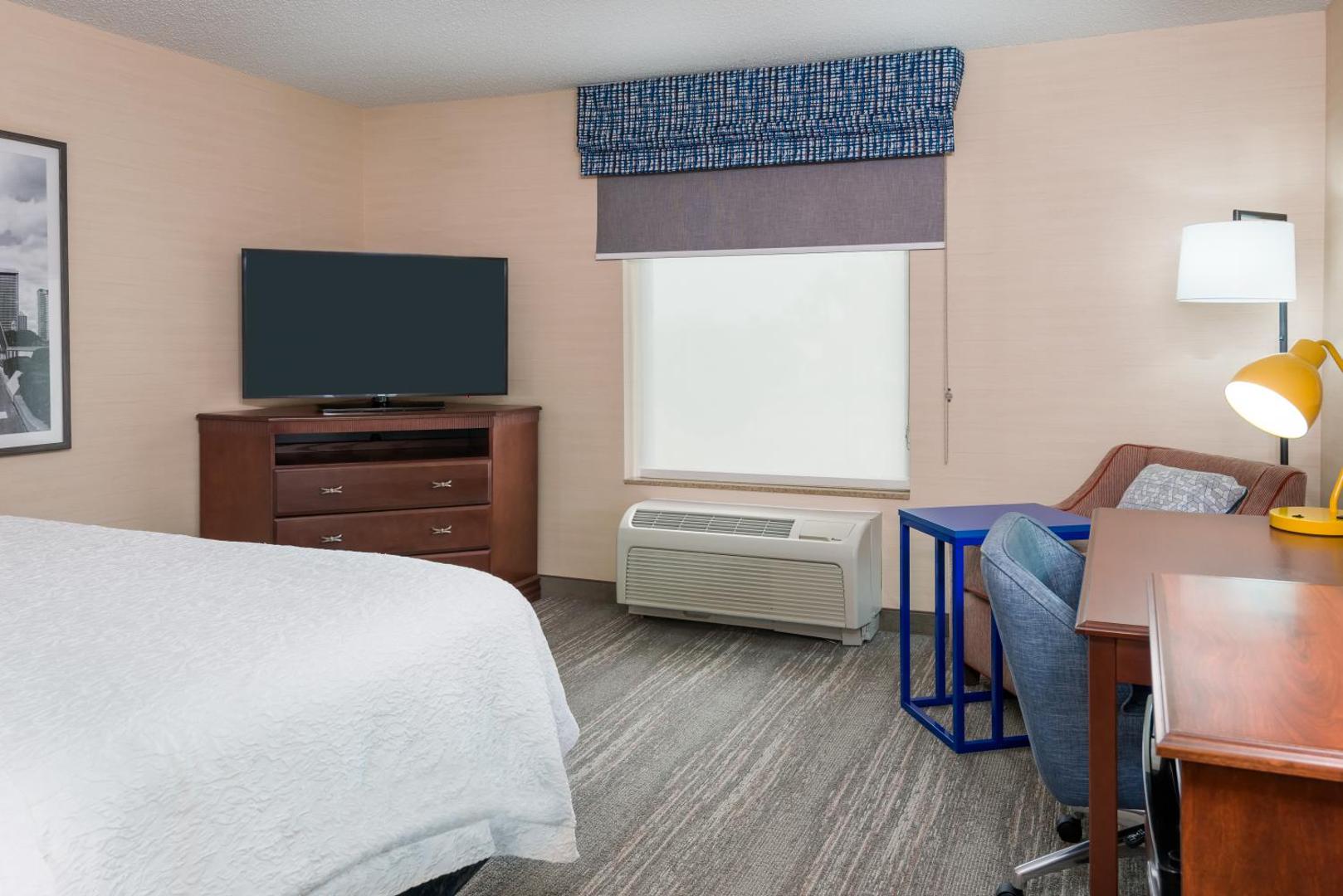 Hampton Inn Springfield South Enfield