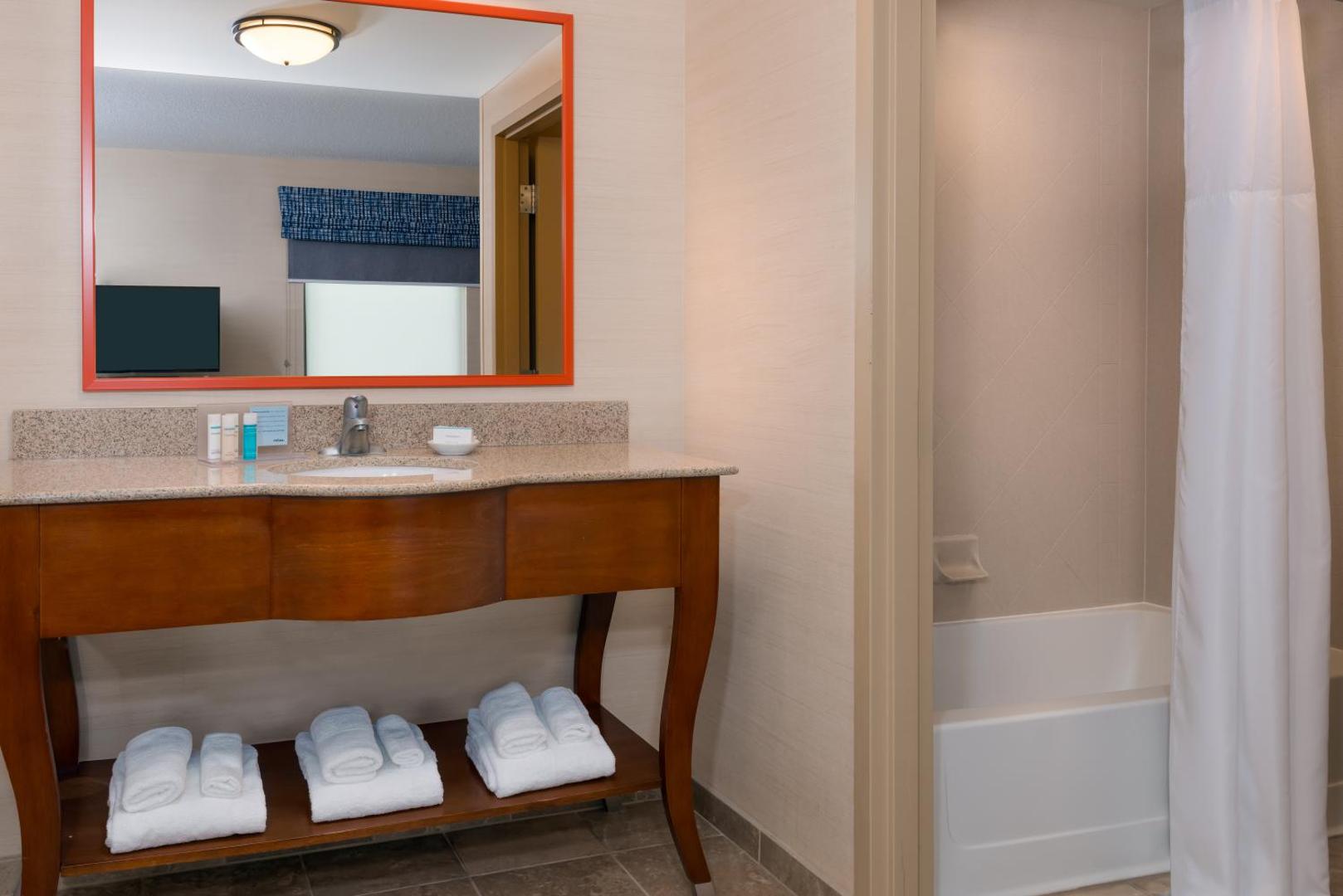 Hampton Inn Springfield South Enfield