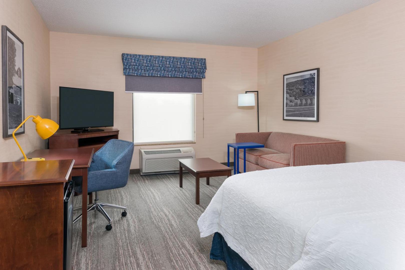Hampton Inn Springfield South Enfield