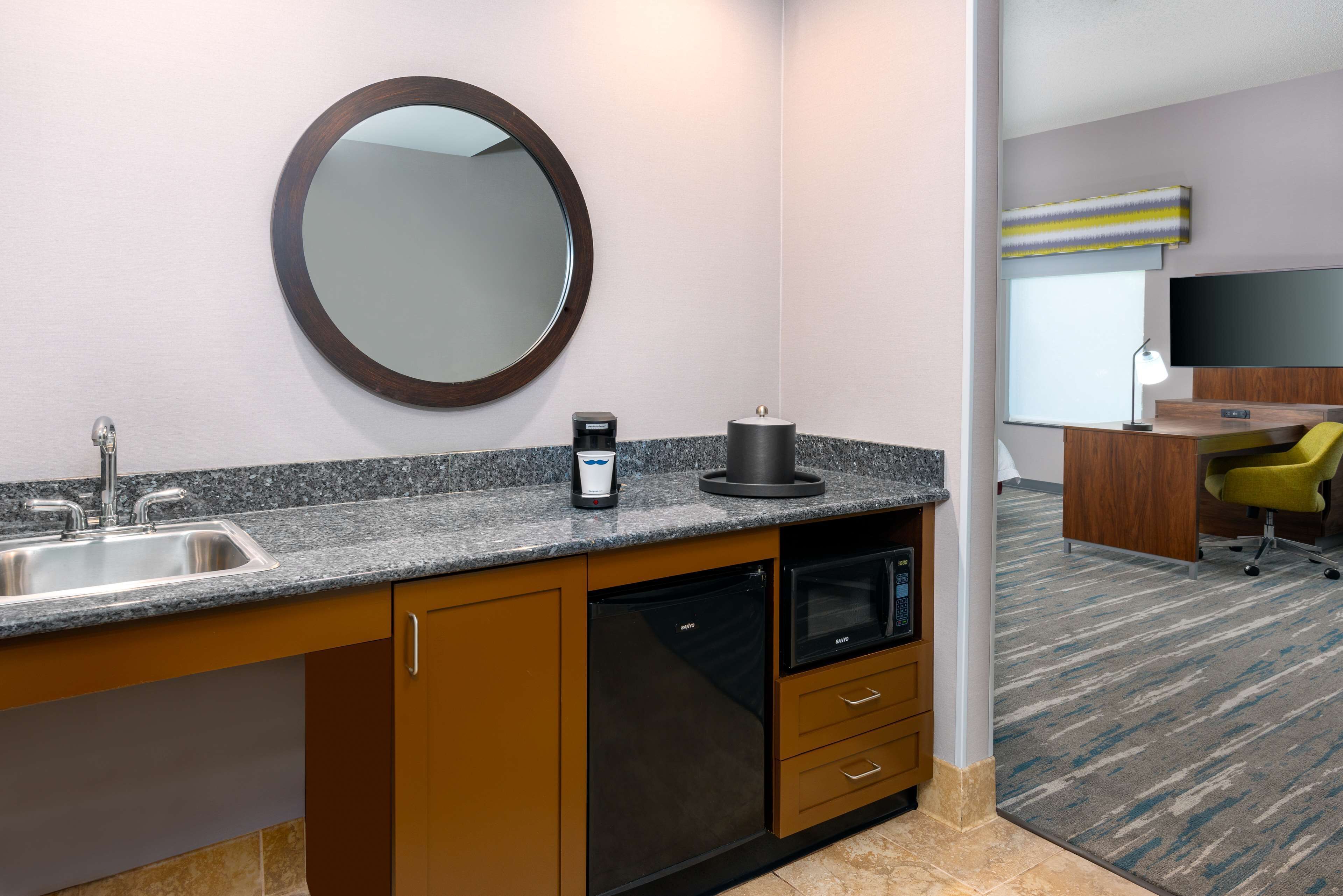Hampton Inn and Suites Hartford/Farmington Hampton Inn and Suites Hartford/Farmington