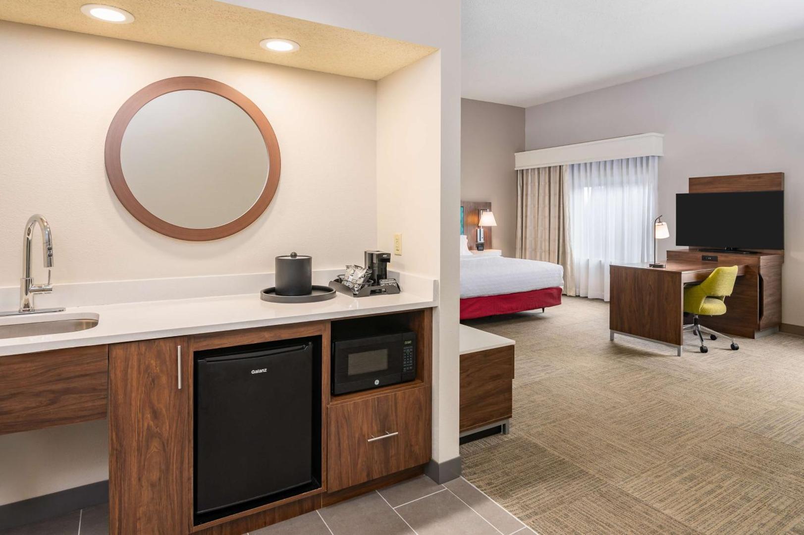 Hampton Inn & Suites Hartford Manchester Hampton Inn & Suites Hartford Manchester