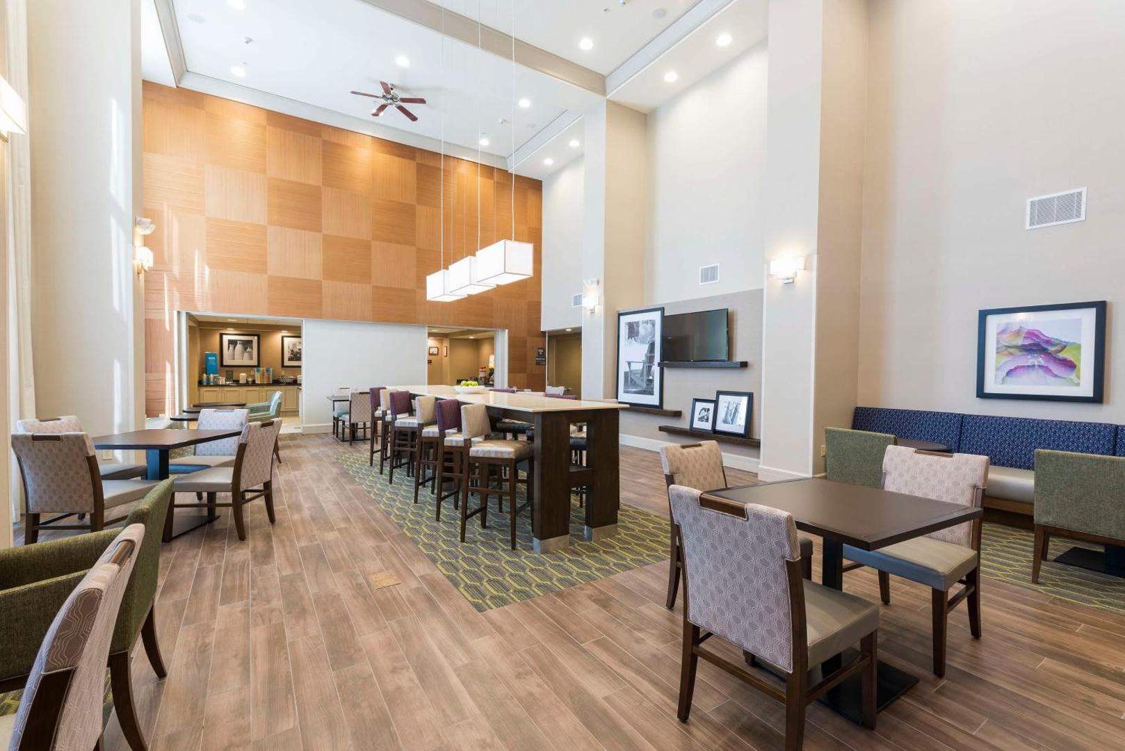 Hampton Inn & Suites Hartford Manchester Hampton Inn & Suites Hartford Manchester