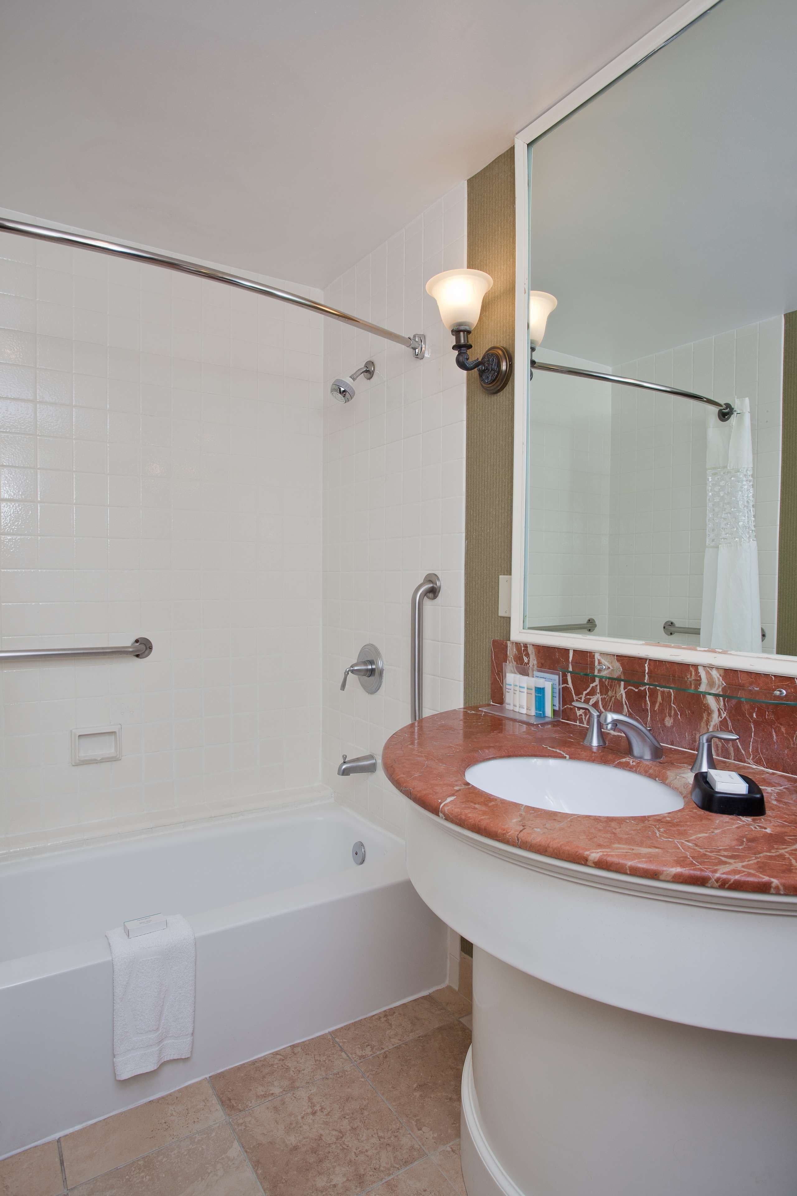 Hampton Inn & Suites Stamford Hampton Inn & Suites Stamford