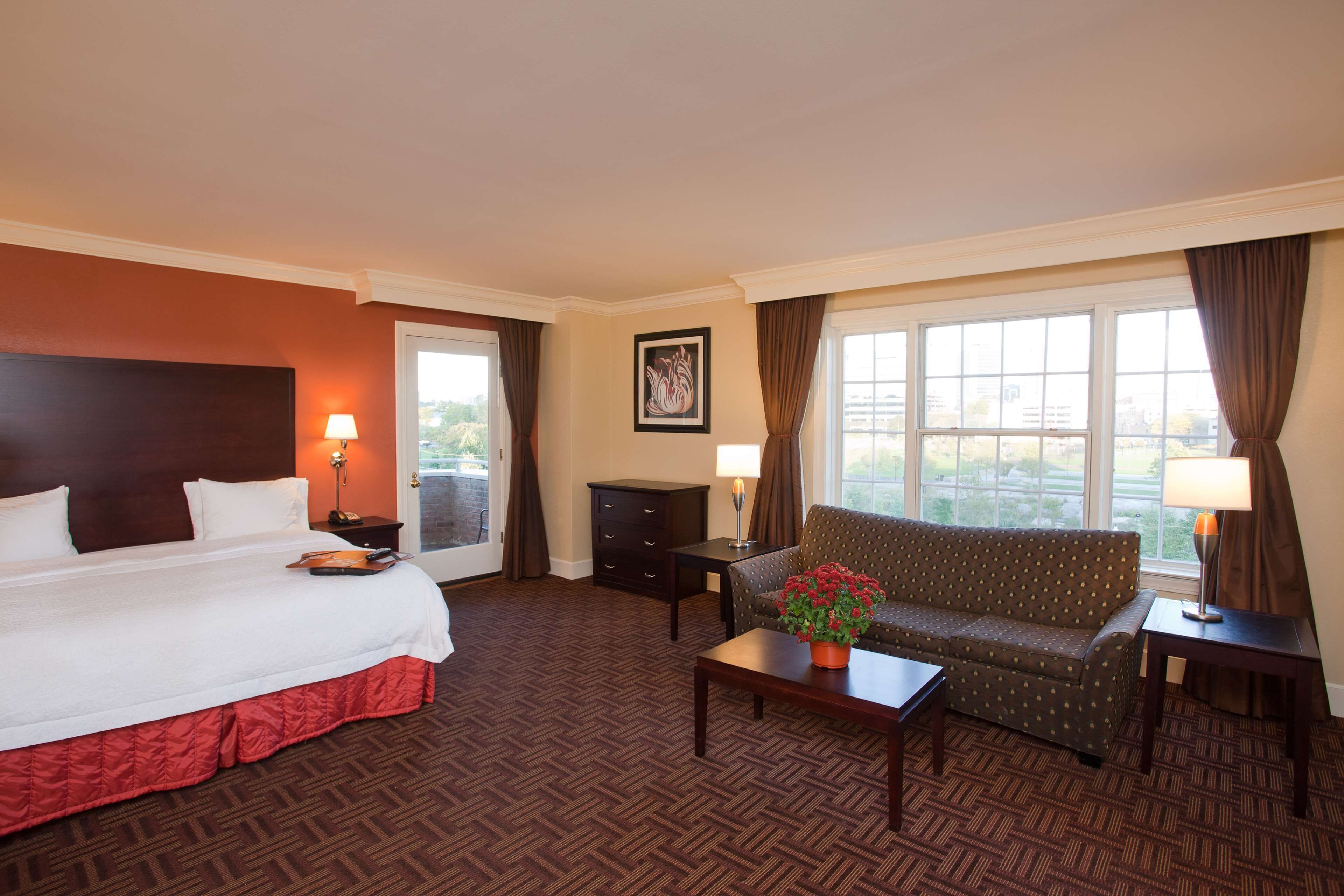 Hampton Inn & Suites Stamford Hampton Inn & Suites Stamford