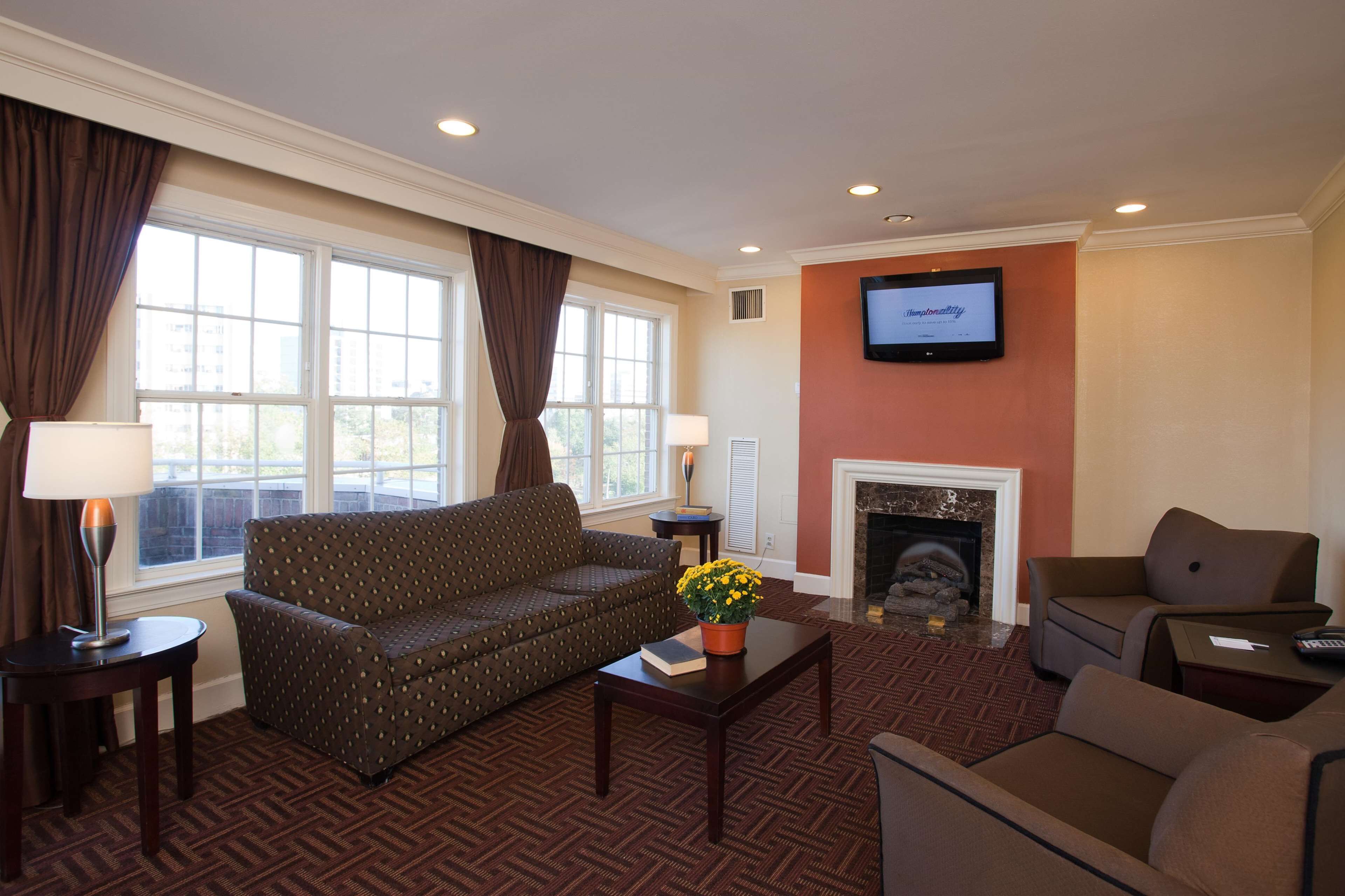 Hampton Inn & Suites Stamford Hampton Inn & Suites Stamford