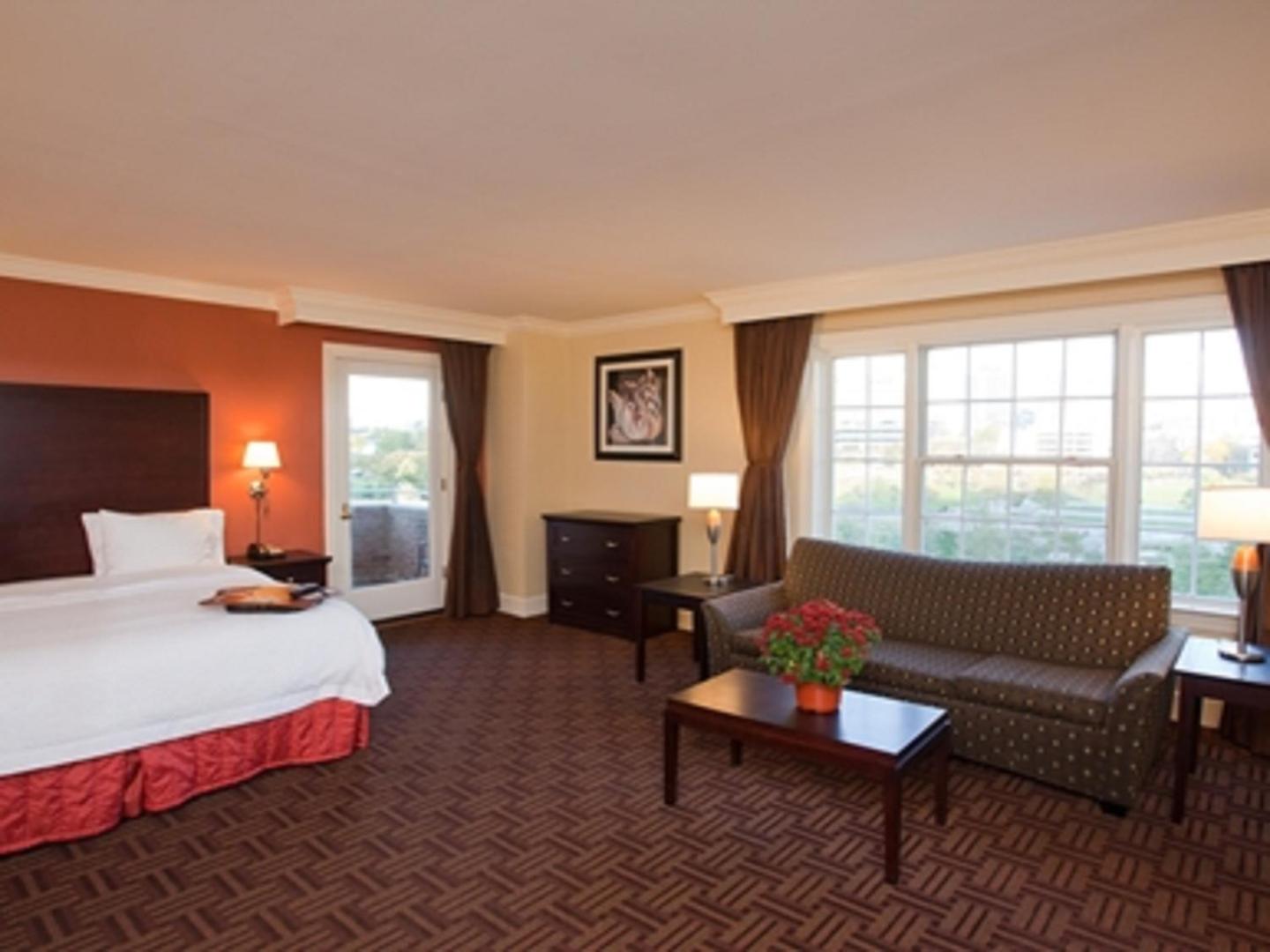 Hampton Inn & Suites Stamford Hampton Inn & Suites Stamford