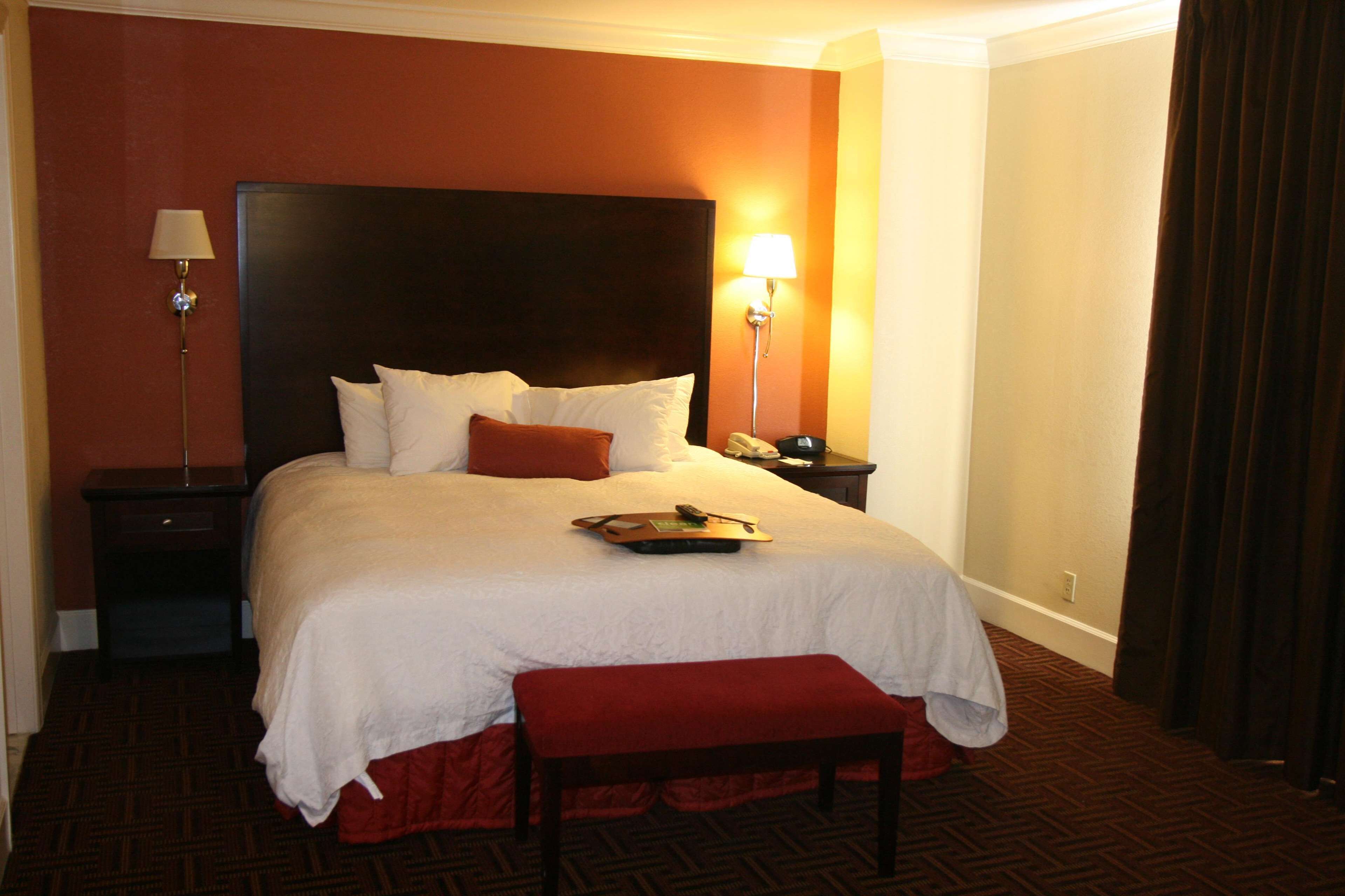 Hampton Inn & Suites Stamford Hampton Inn & Suites Stamford