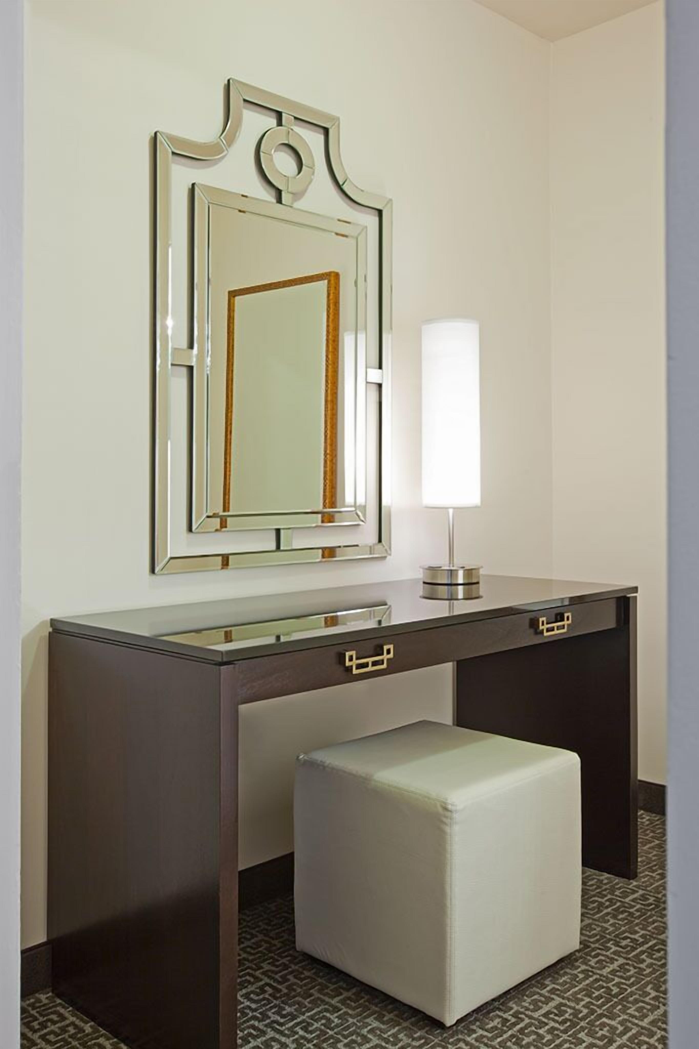 State Plaza Hotel State Plaza Hotel