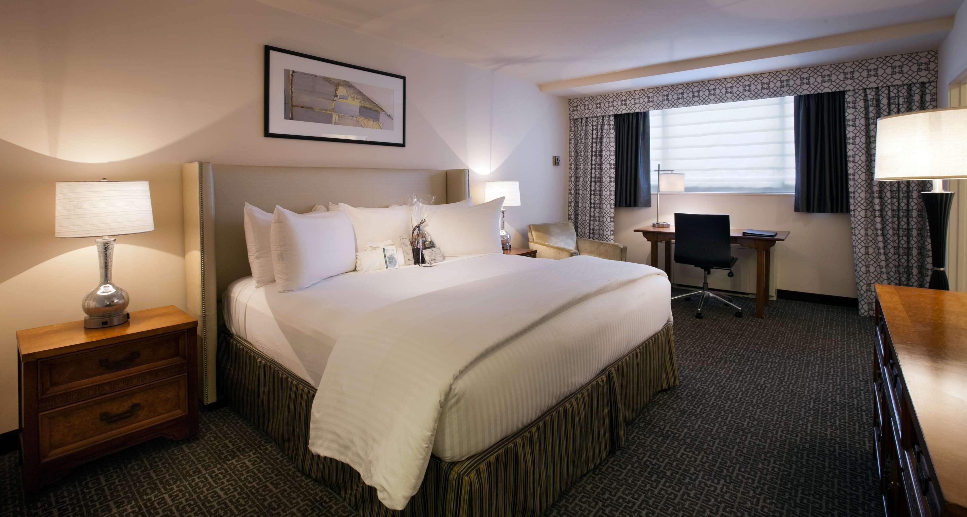 State Plaza Hotel State Plaza Hotel
