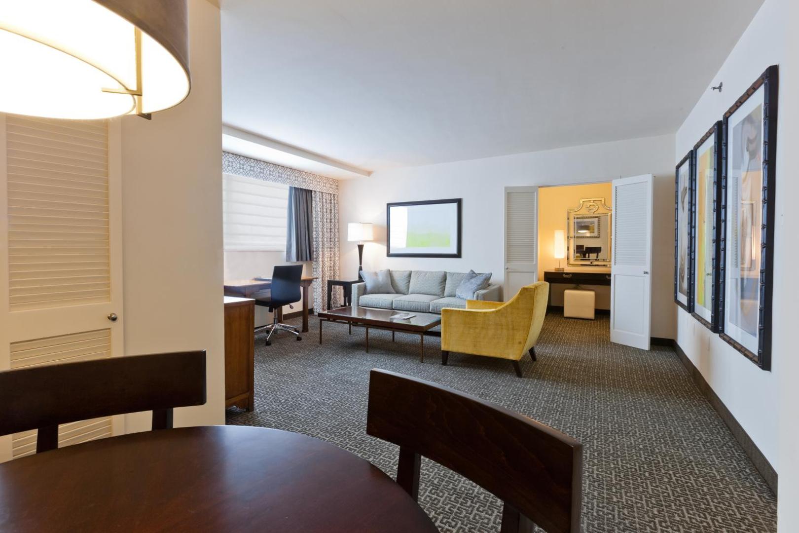 State Plaza Hotel State Plaza Hotel