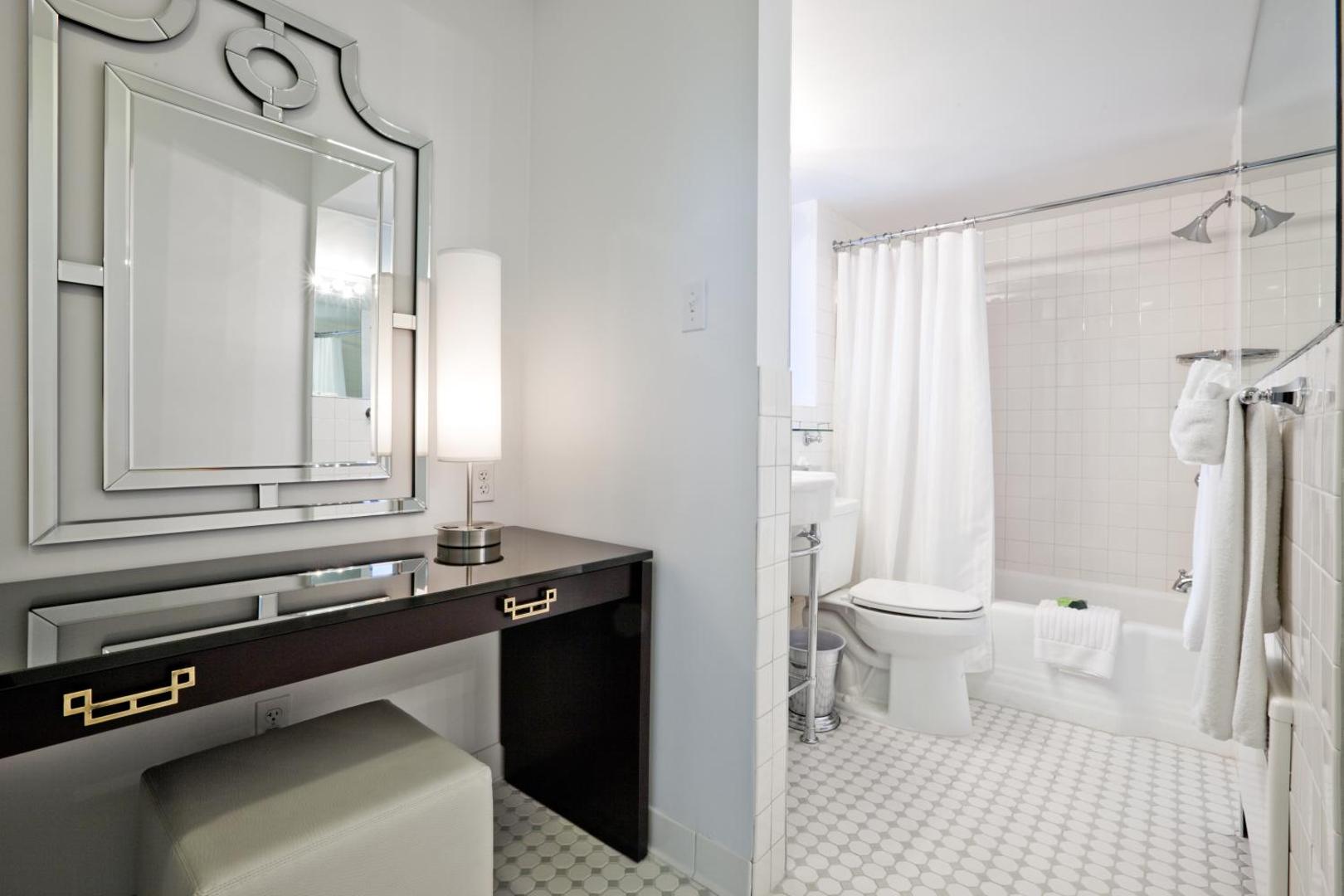 State Plaza Hotel State Plaza Hotel