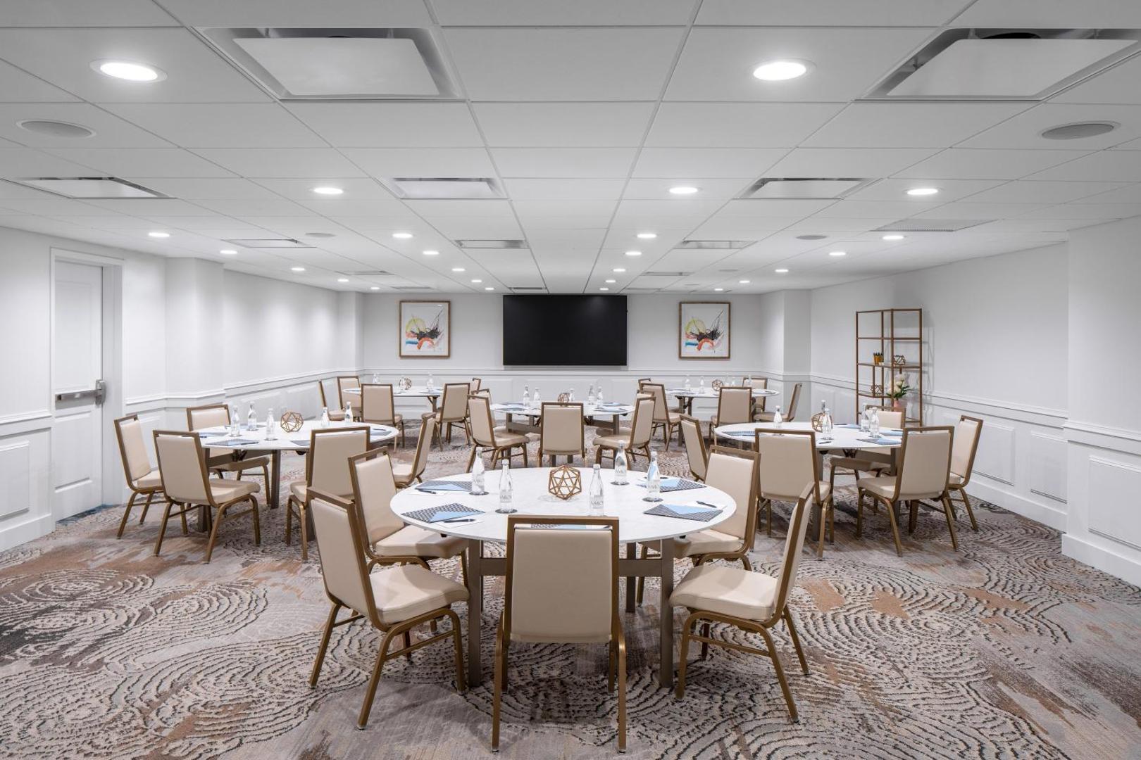 The Karol Hotel, St. Petersburg Clearwater, a Tribute Portfolio Hotel The Karol Hotel, St. Petersburg Clearwater, a Tribute Portfolio Hotel