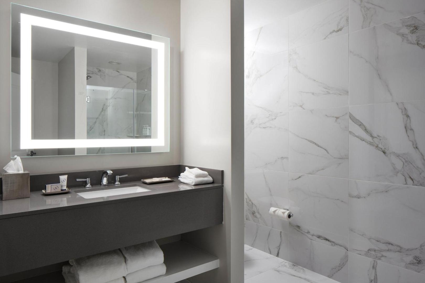 The Karol Hotel, St. Petersburg Clearwater, a Tribute Portfolio Hotel The Karol Hotel, St. Petersburg Clearwater, a Tribute Portfolio Hotel