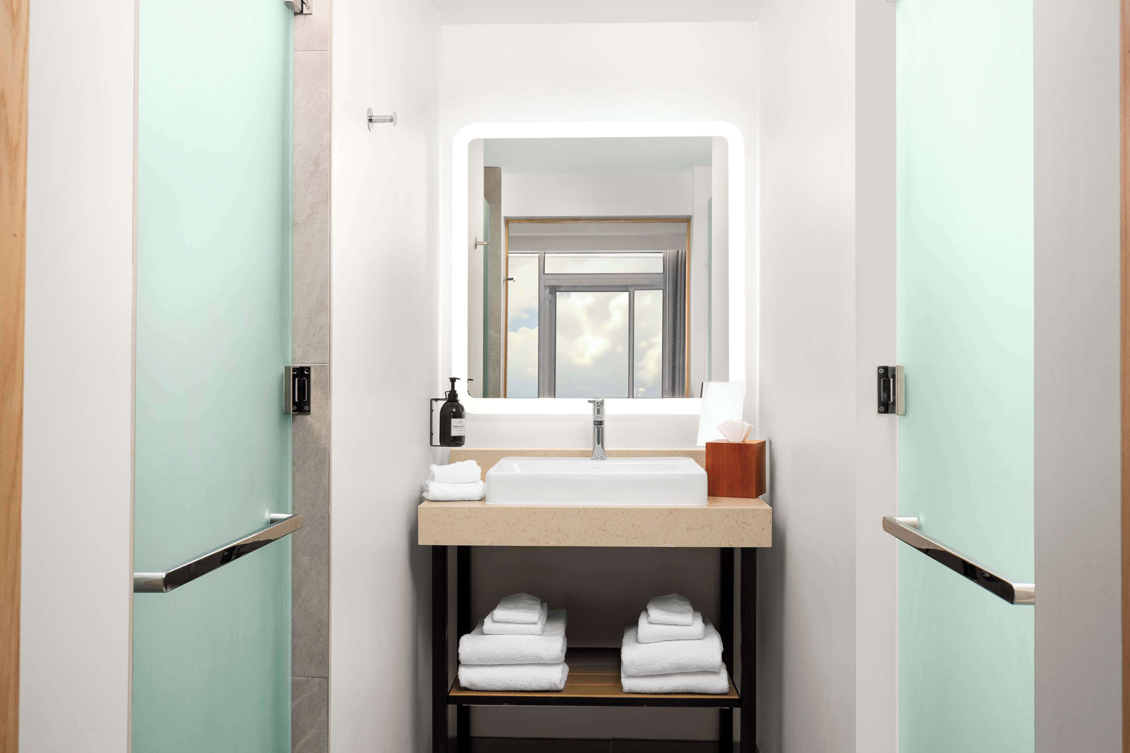 The Hiatus Clearwater Beach, Curio Collection by Hilton The Hiatus Clearwater Beach, Curio Collection by Hilton