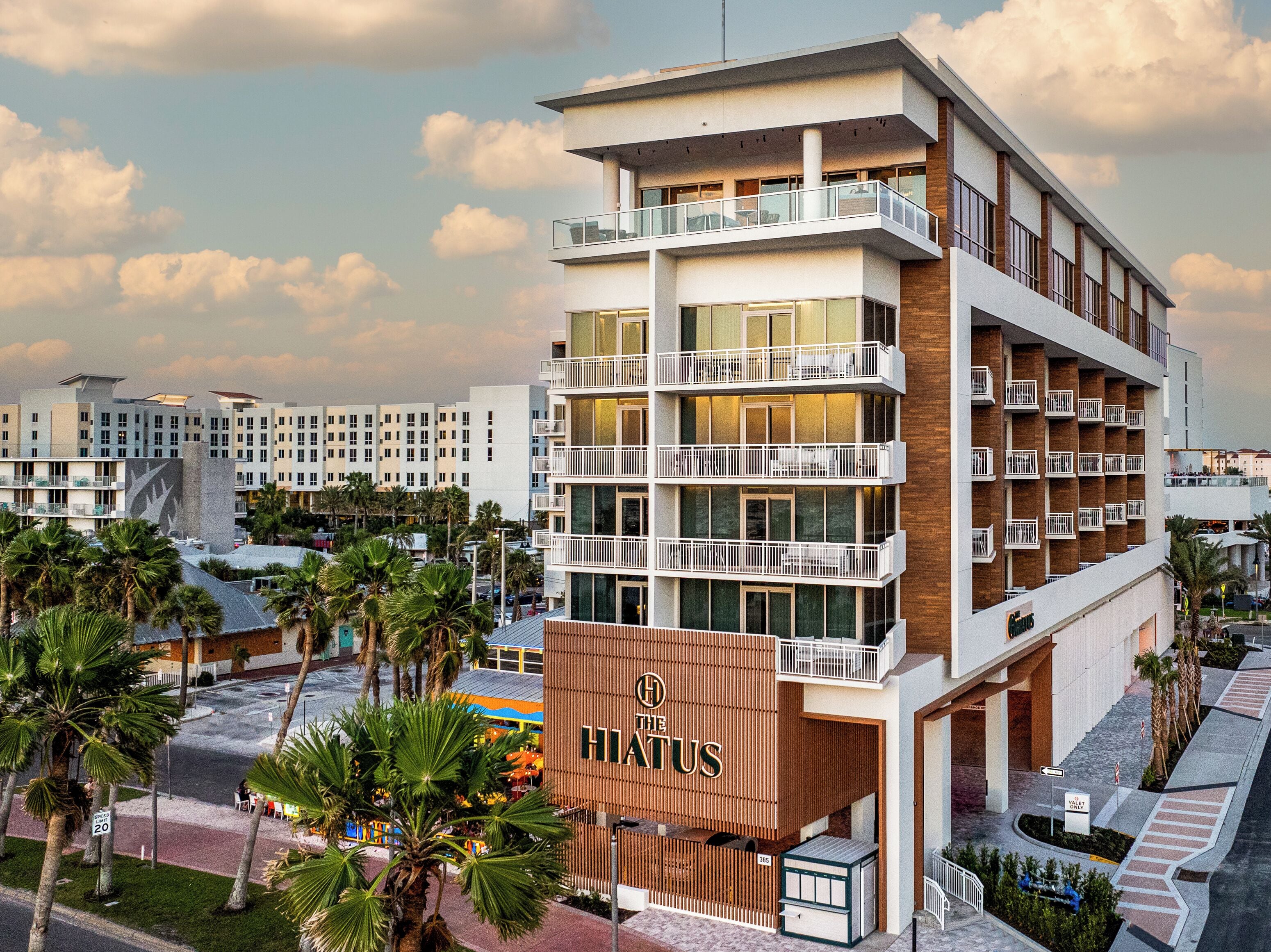The Hiatus Clearwater Beach, Curio Collection by Hilton The Hiatus Clearwater Beach, Curio Collection by Hilton