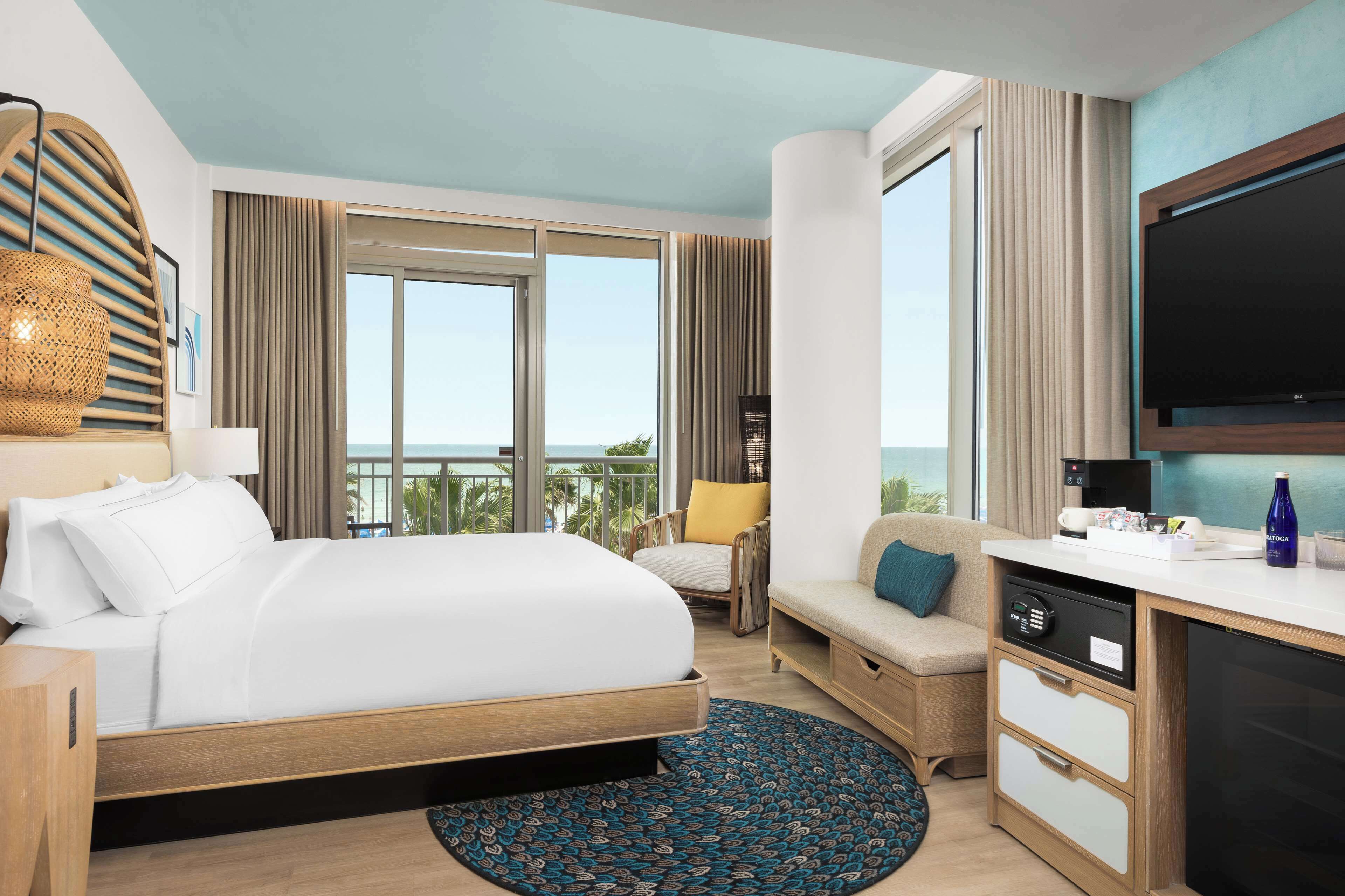 The Hiatus Clearwater Beach, Curio Collection by Hilton The Hiatus Clearwater Beach, Curio Collection by Hilton
