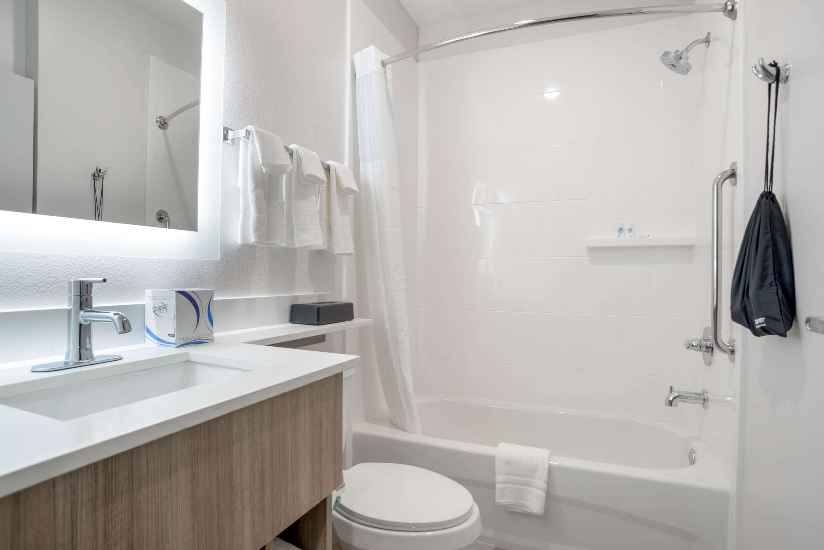 Comfort Inn & Suites Comfort Inn & Suites