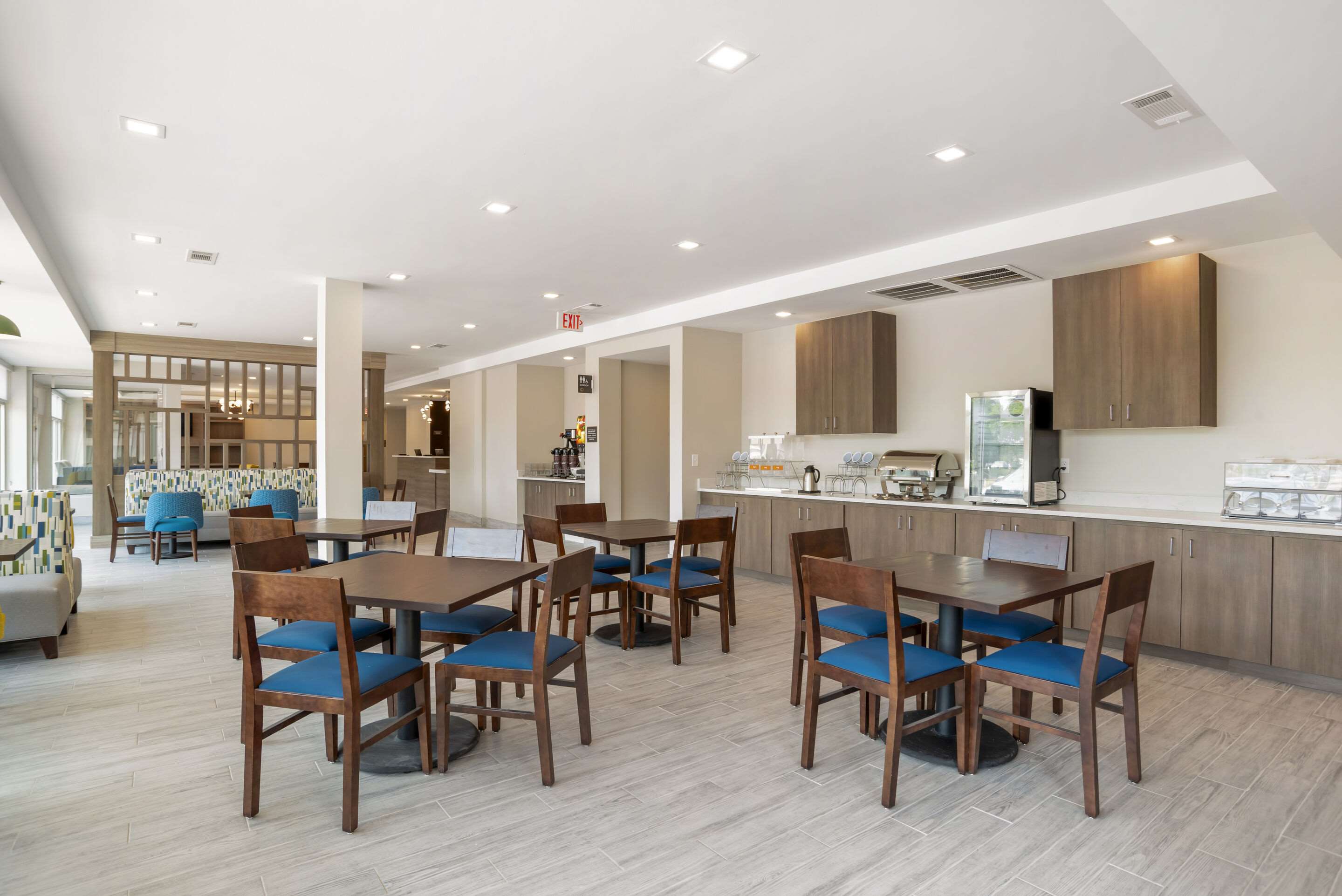 Comfort Inn & Suites Comfort Inn & Suites