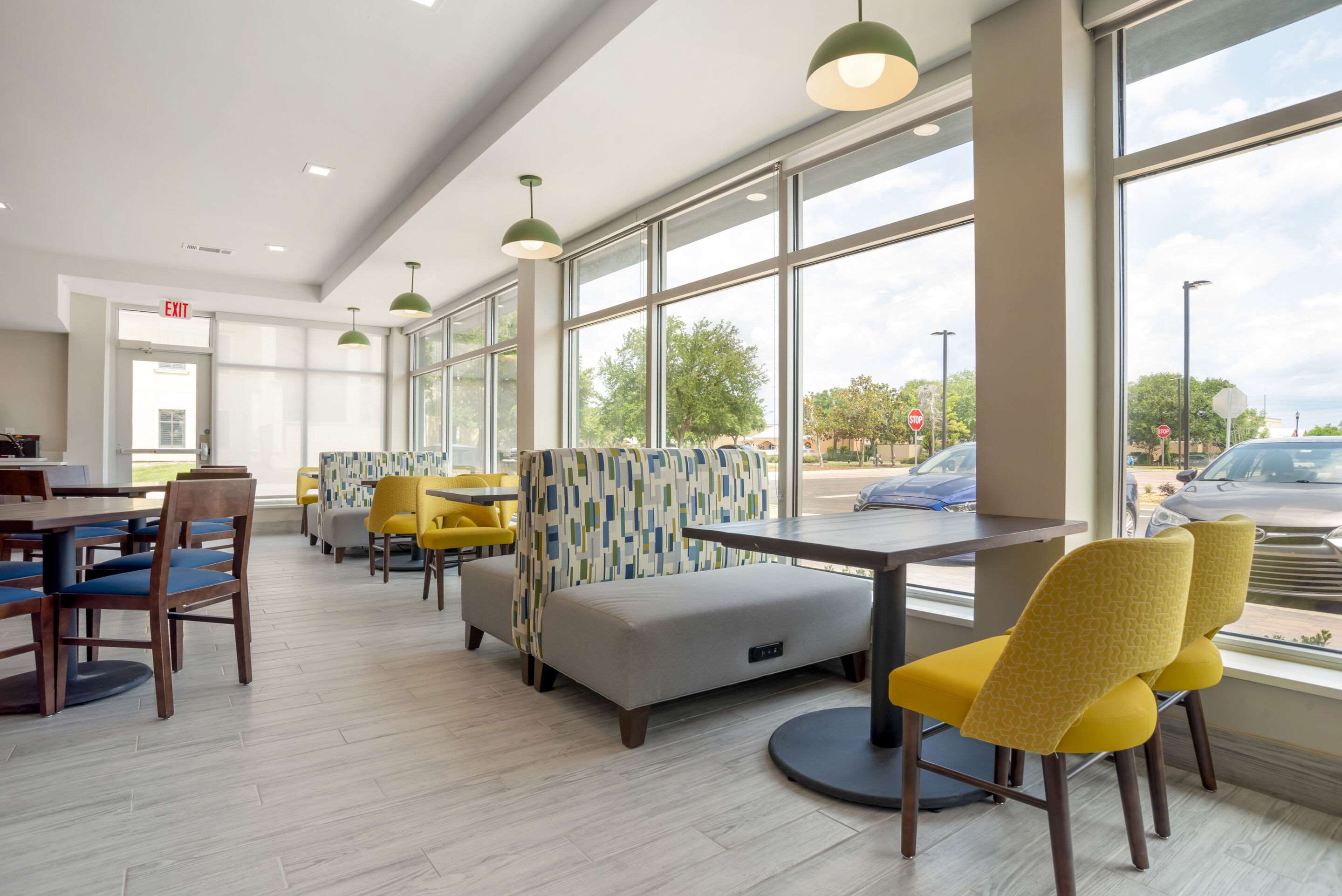 Comfort Inn & Suites Comfort Inn & Suites