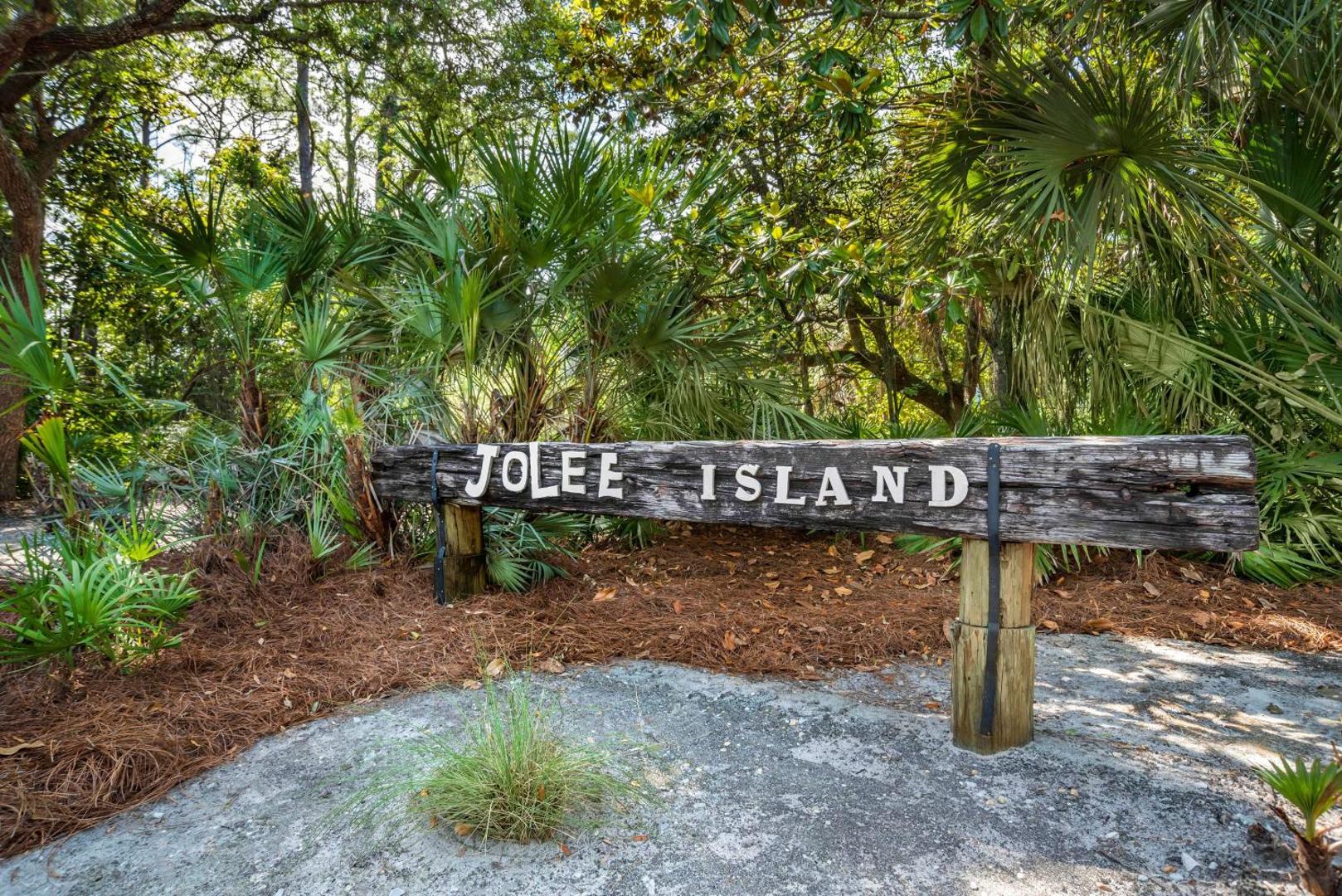 Hilton Grand Vacations Club in Sandestin Golf and Beach Resort Hilton Grand Vacations Club in Sandestin Golf and Beach Resort