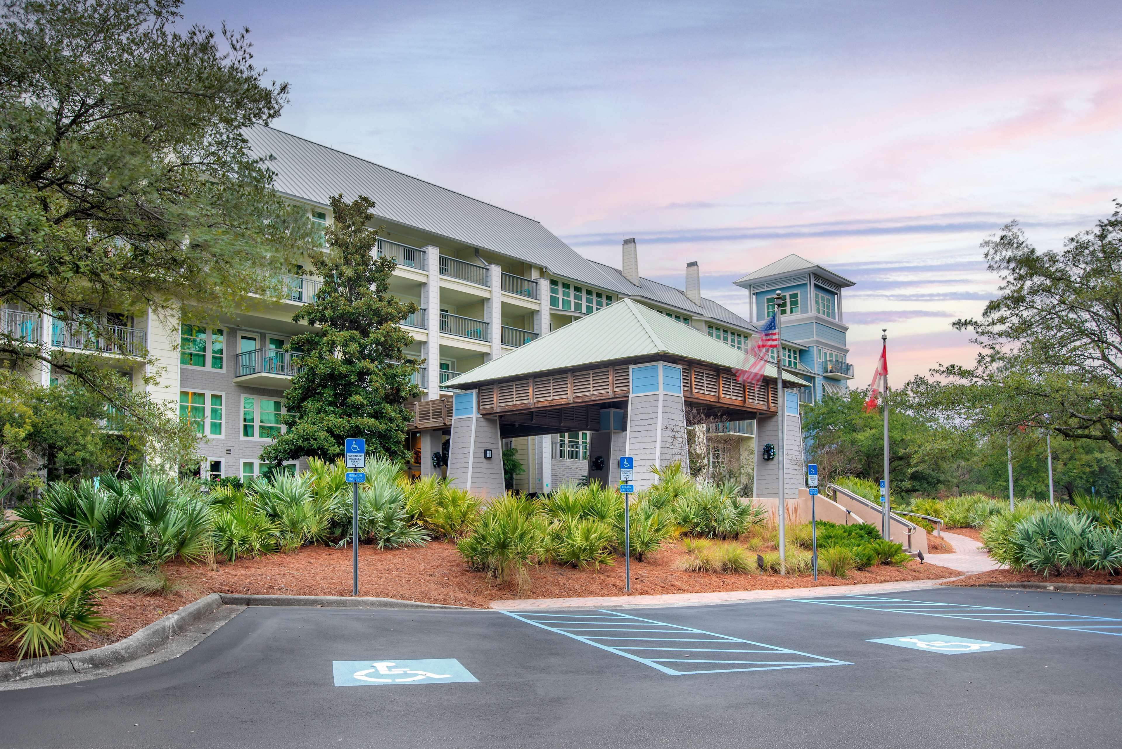 Hilton Grand Vacations Club in Sandestin Golf and Beach Resort Hilton Grand Vacations Club in Sandestin Golf and Beach Resort