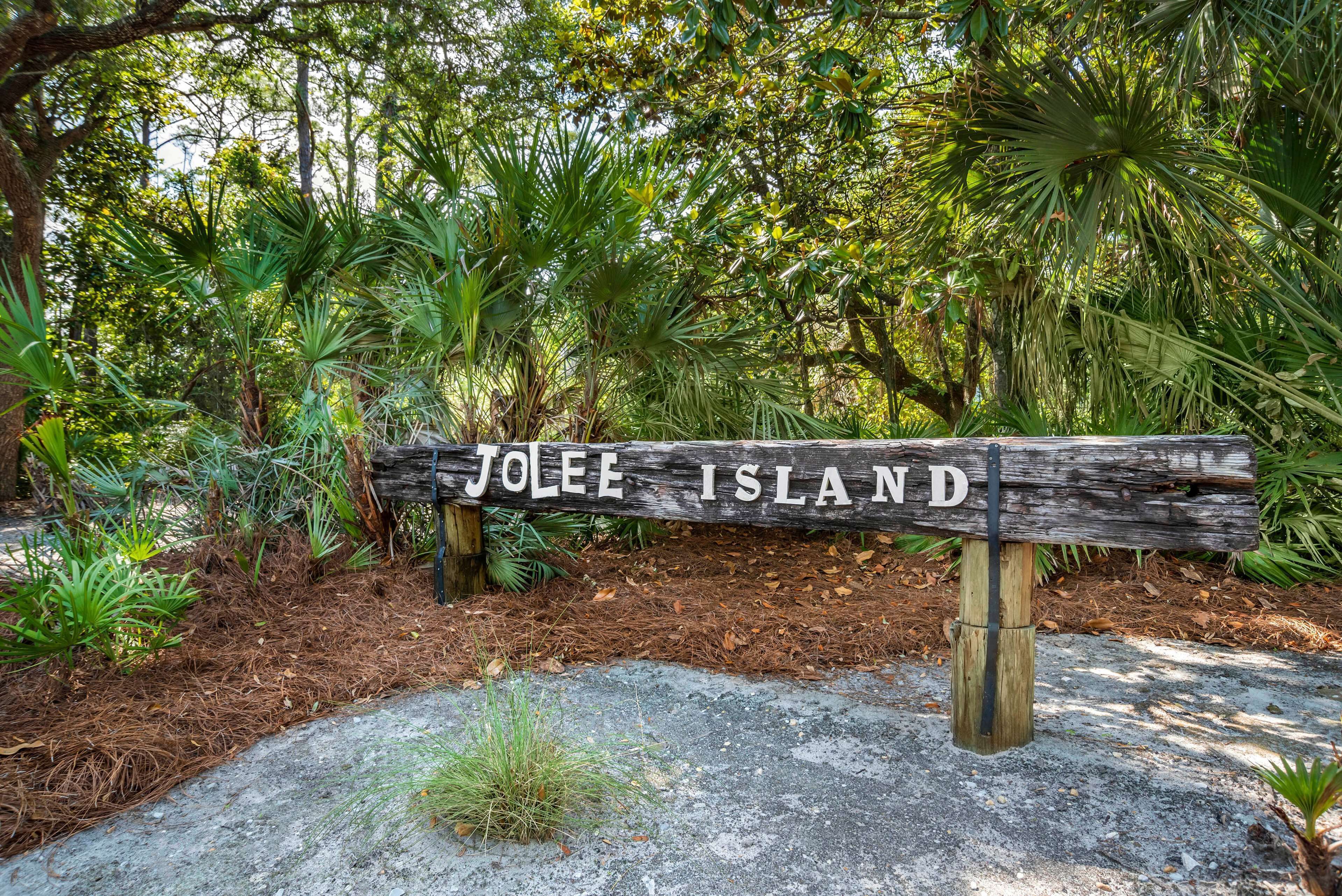 Hilton Grand Vacations Club in Sandestin Golf and Beach Resort Hilton Grand Vacations Club in Sandestin Golf and Beach Resort