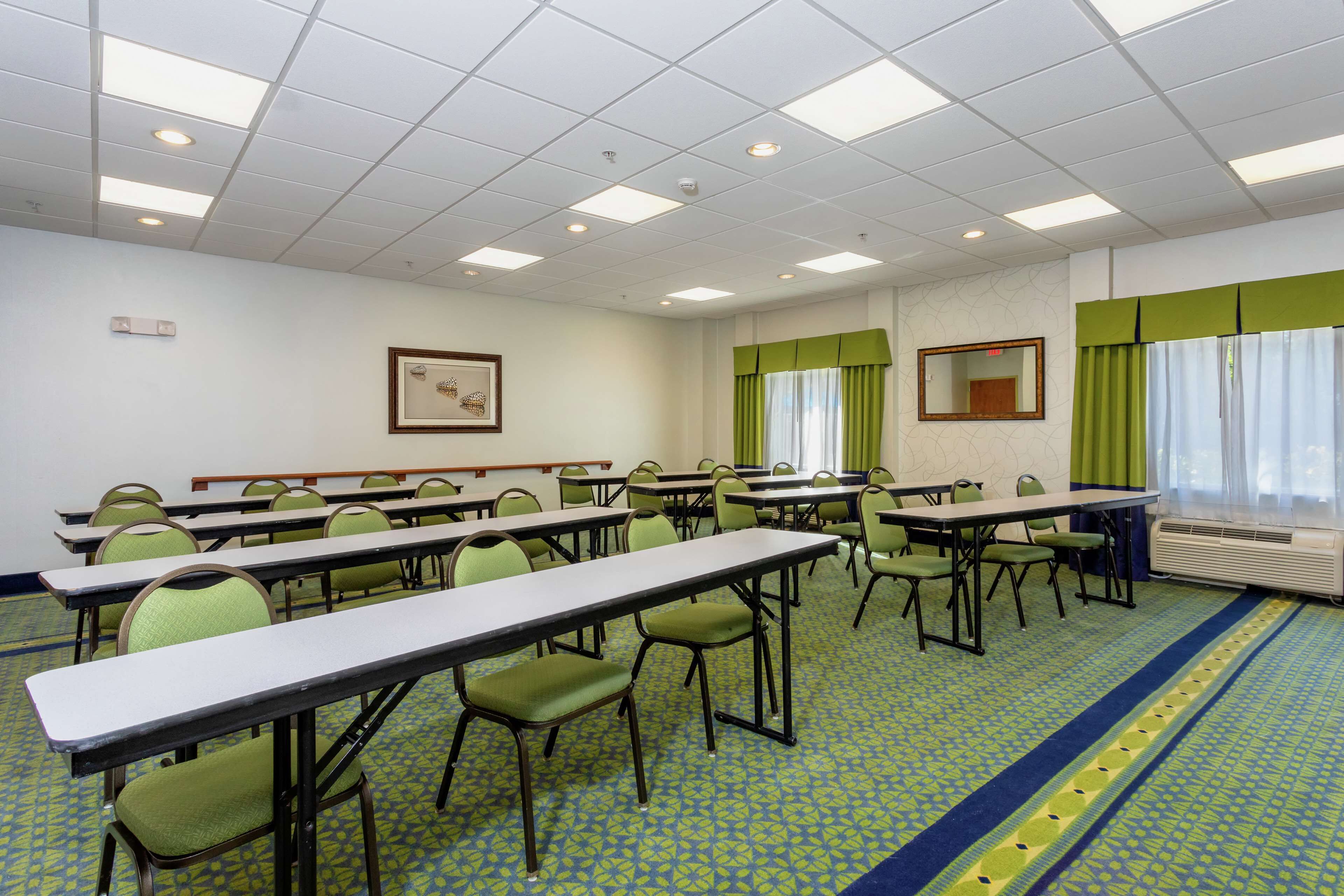 Hampton Inn & Suites Ft. Pierce Hampton Inn & Suites Ft. Pierce