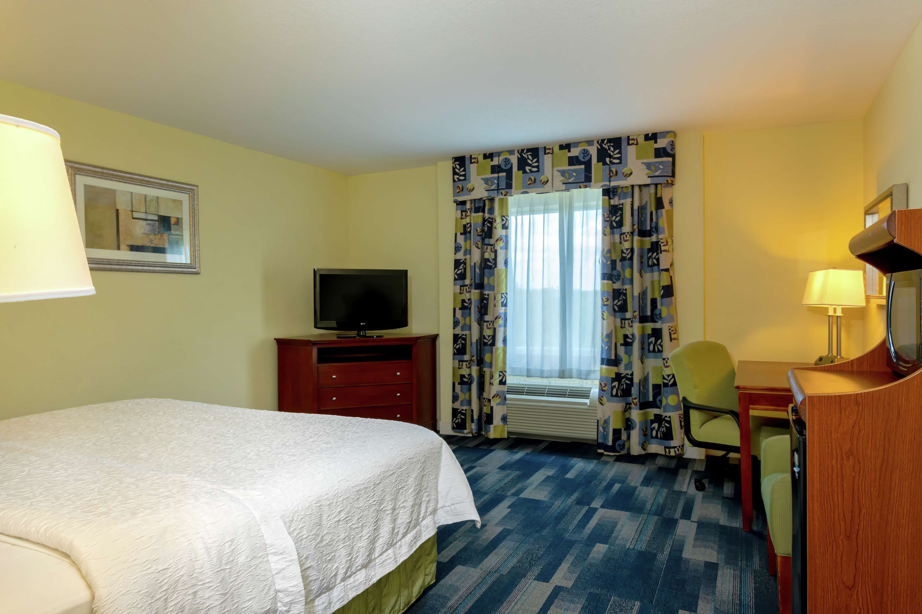 Hampton Inn & Suites Ft. Pierce Hampton Inn & Suites Ft. Pierce