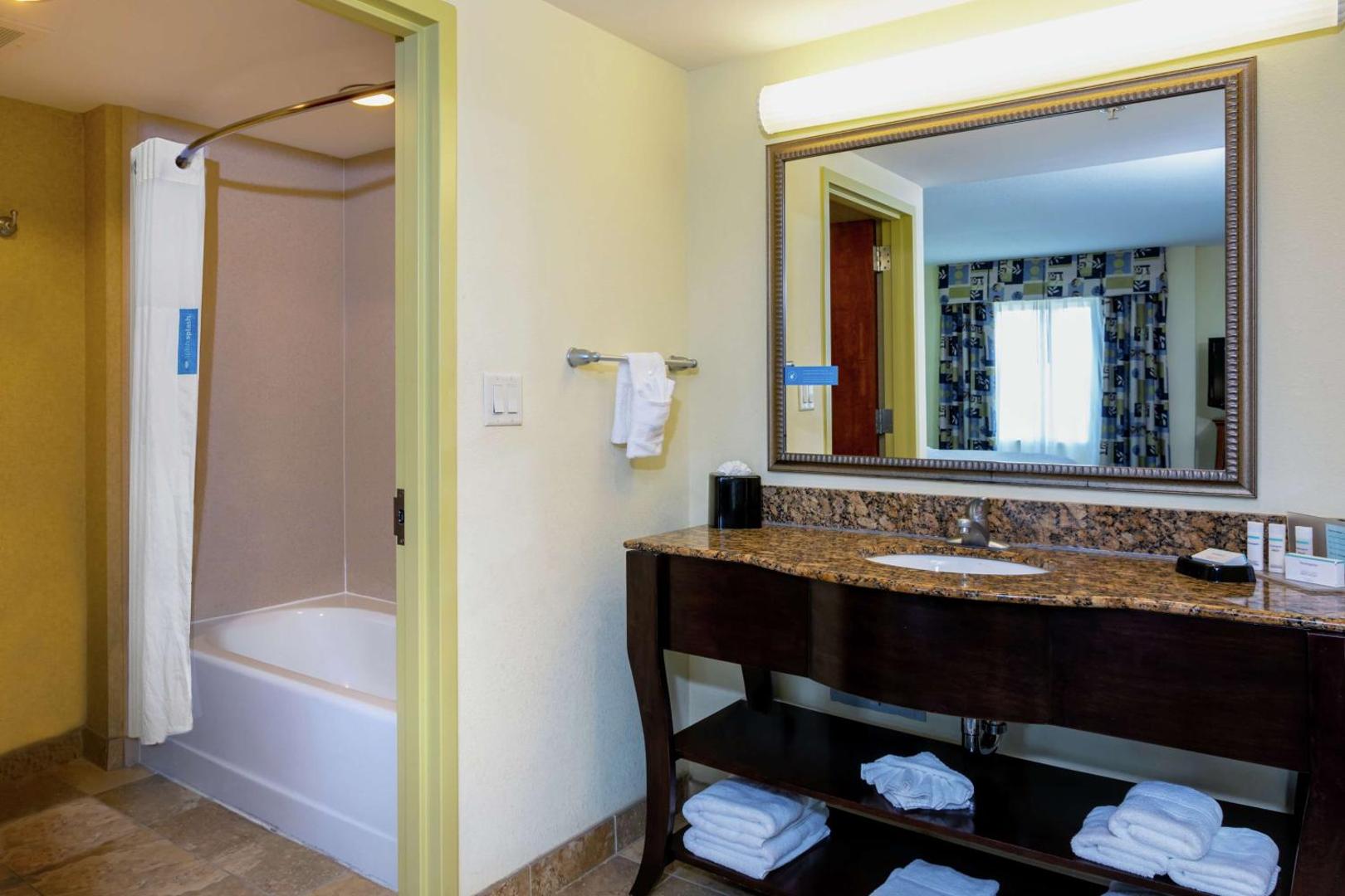Hampton Inn & Suites Ft. Pierce Hampton Inn & Suites Ft. Pierce
