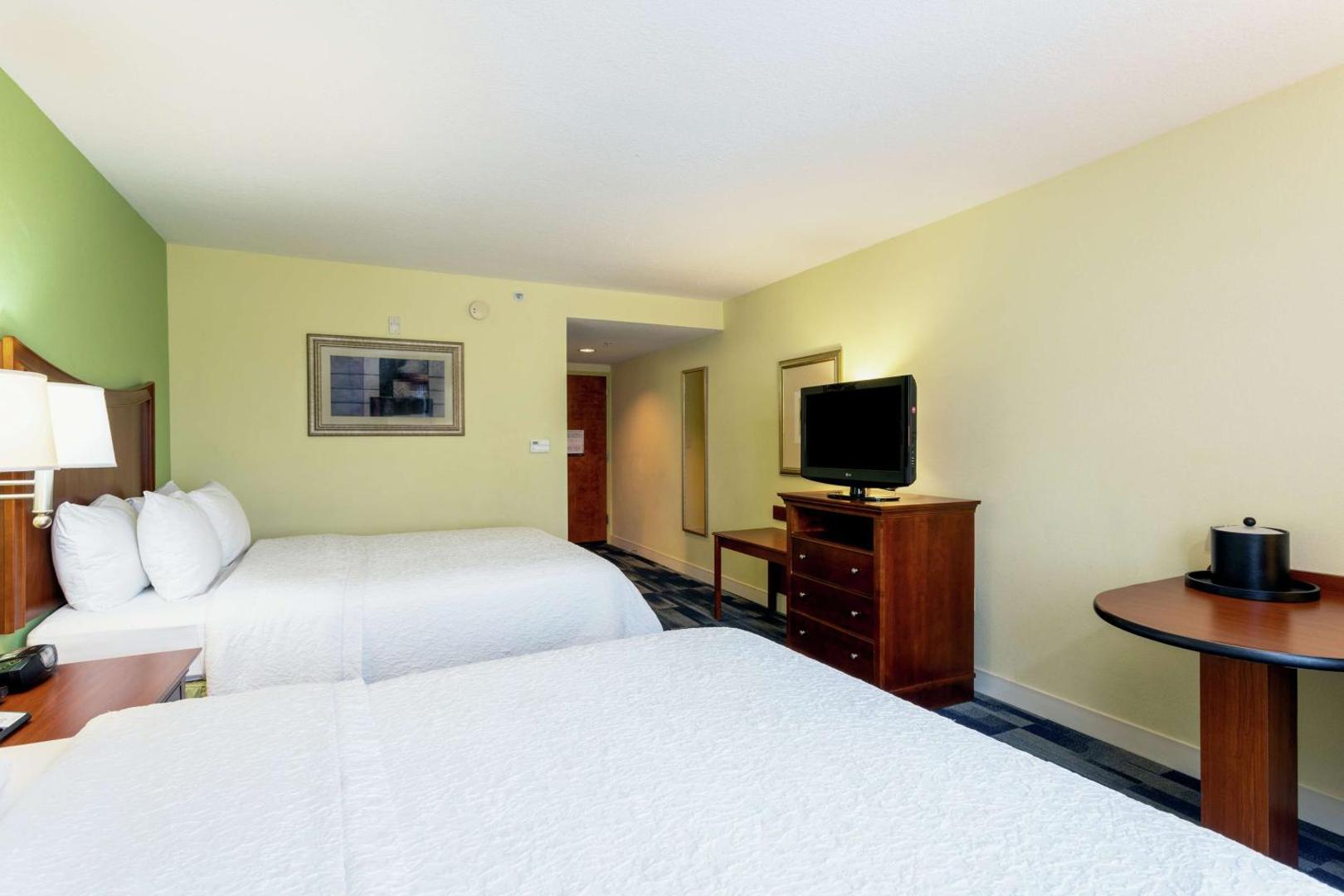 Hampton Inn & Suites Ft. Pierce Hampton Inn & Suites Ft. Pierce