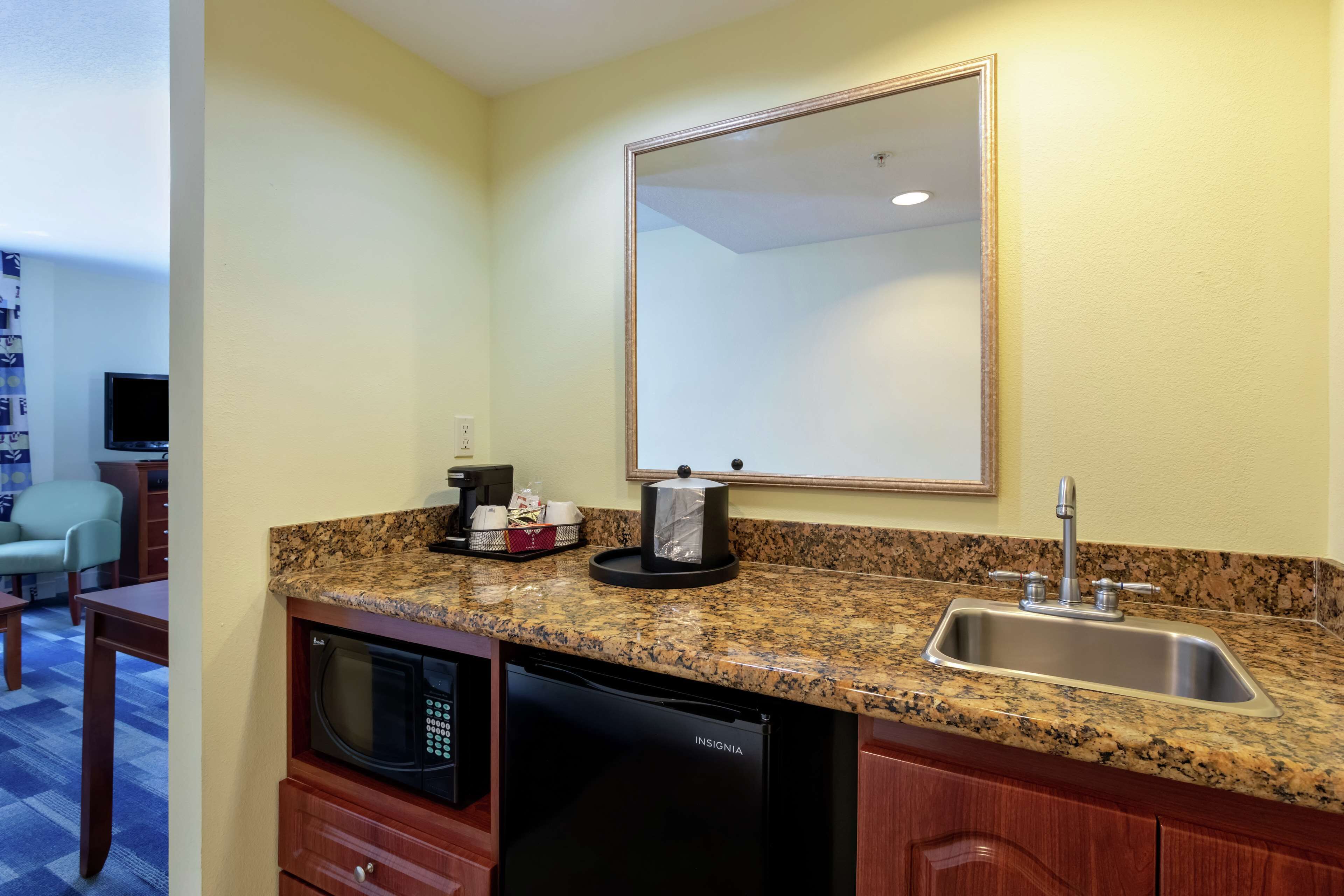 Hampton Inn & Suites Ft. Pierce Hampton Inn & Suites Ft. Pierce