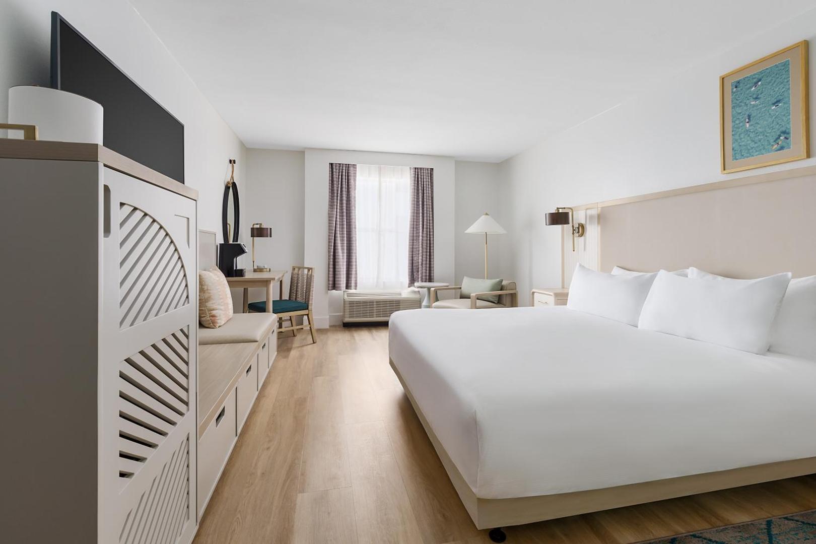 Beal House Fort Walton Beachfront, Tapestry Collection by Hilton