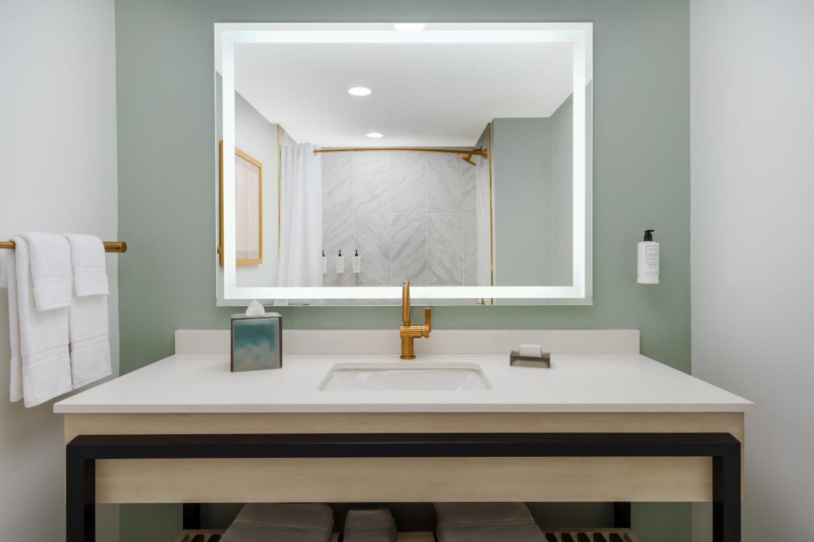 Beal House Fort Walton Beachfront, Tapestry Collection by Hilton