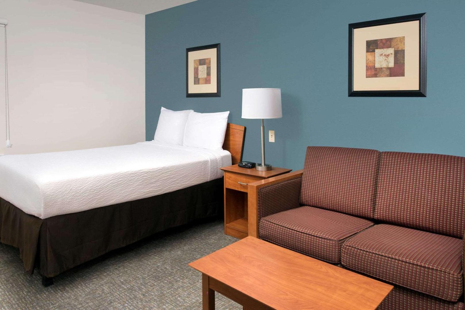WoodSpring Suites Gainesville I-75 WoodSpring Suites Gainesville I-75