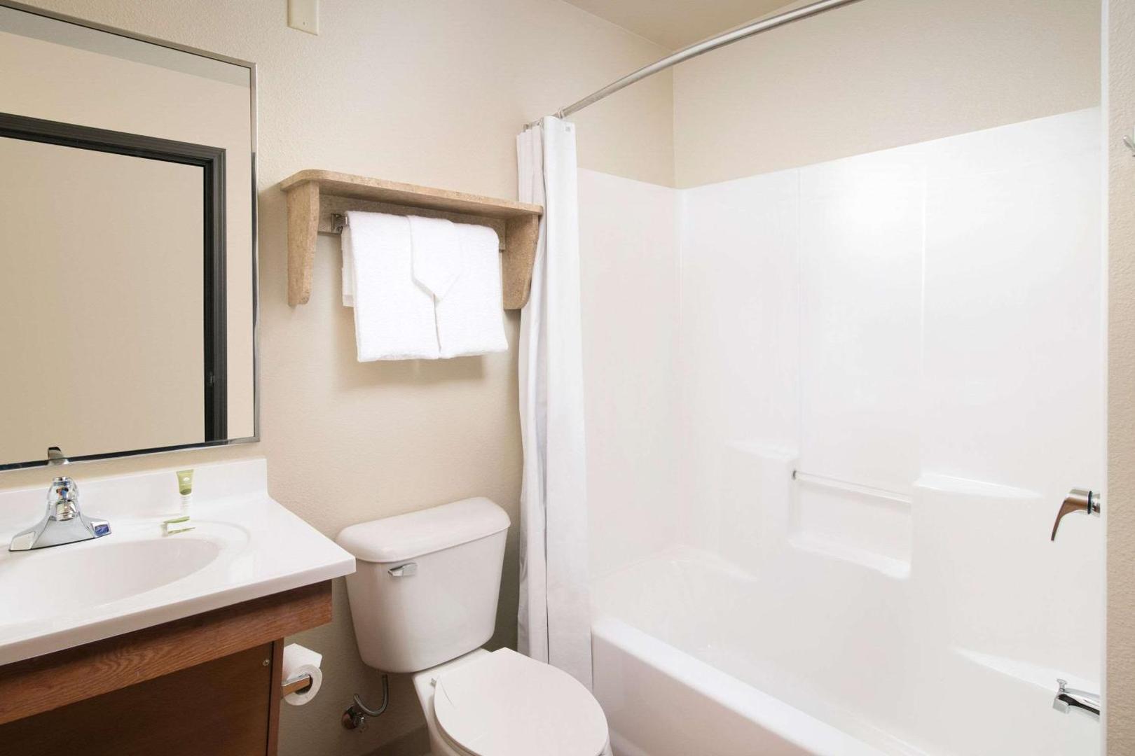 WoodSpring Suites Gainesville I-75 WoodSpring Suites Gainesville I-75