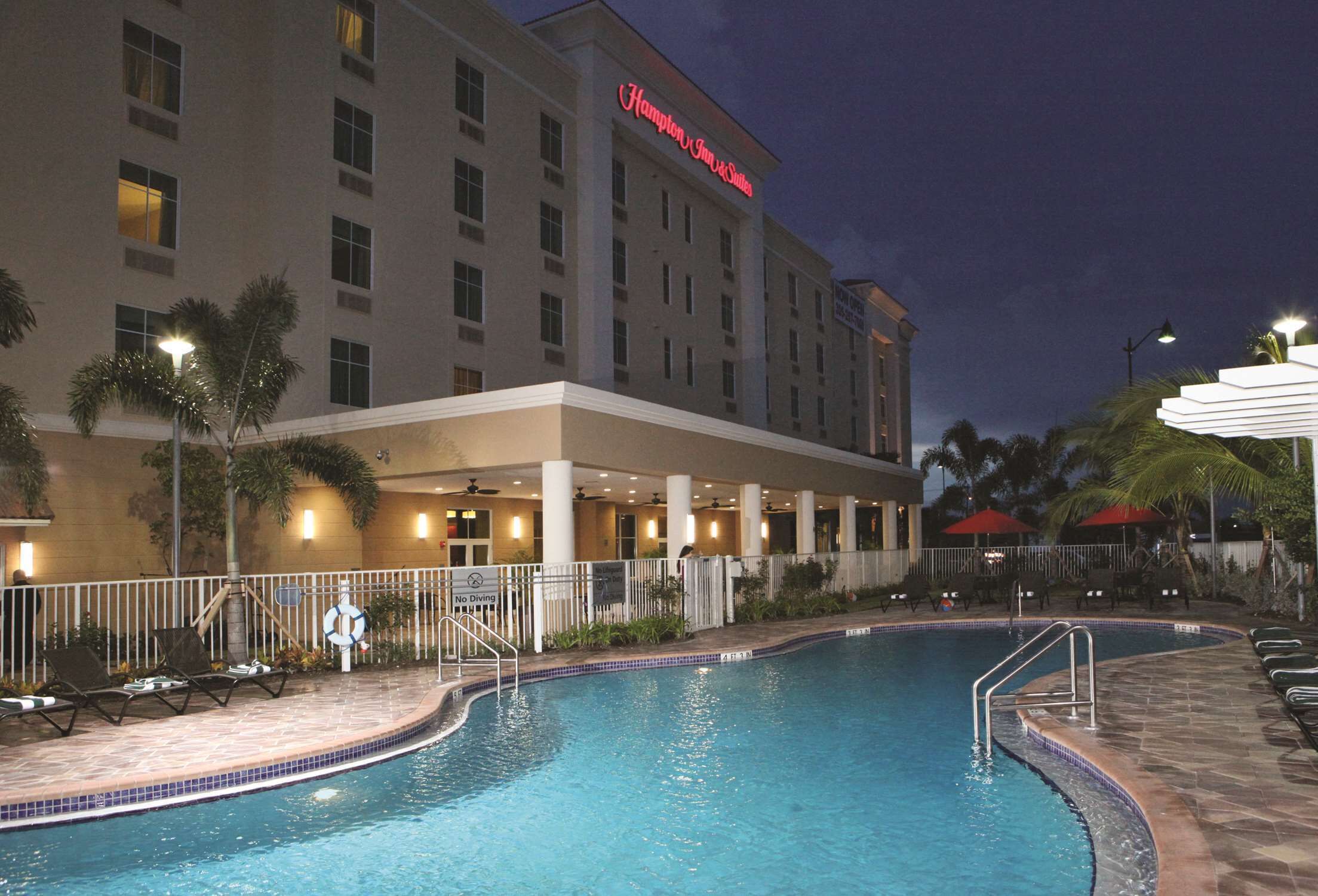 Hampton Inn and Suites Miami-South/Homestead Hampton Inn and Suites Miami-South/Homestead