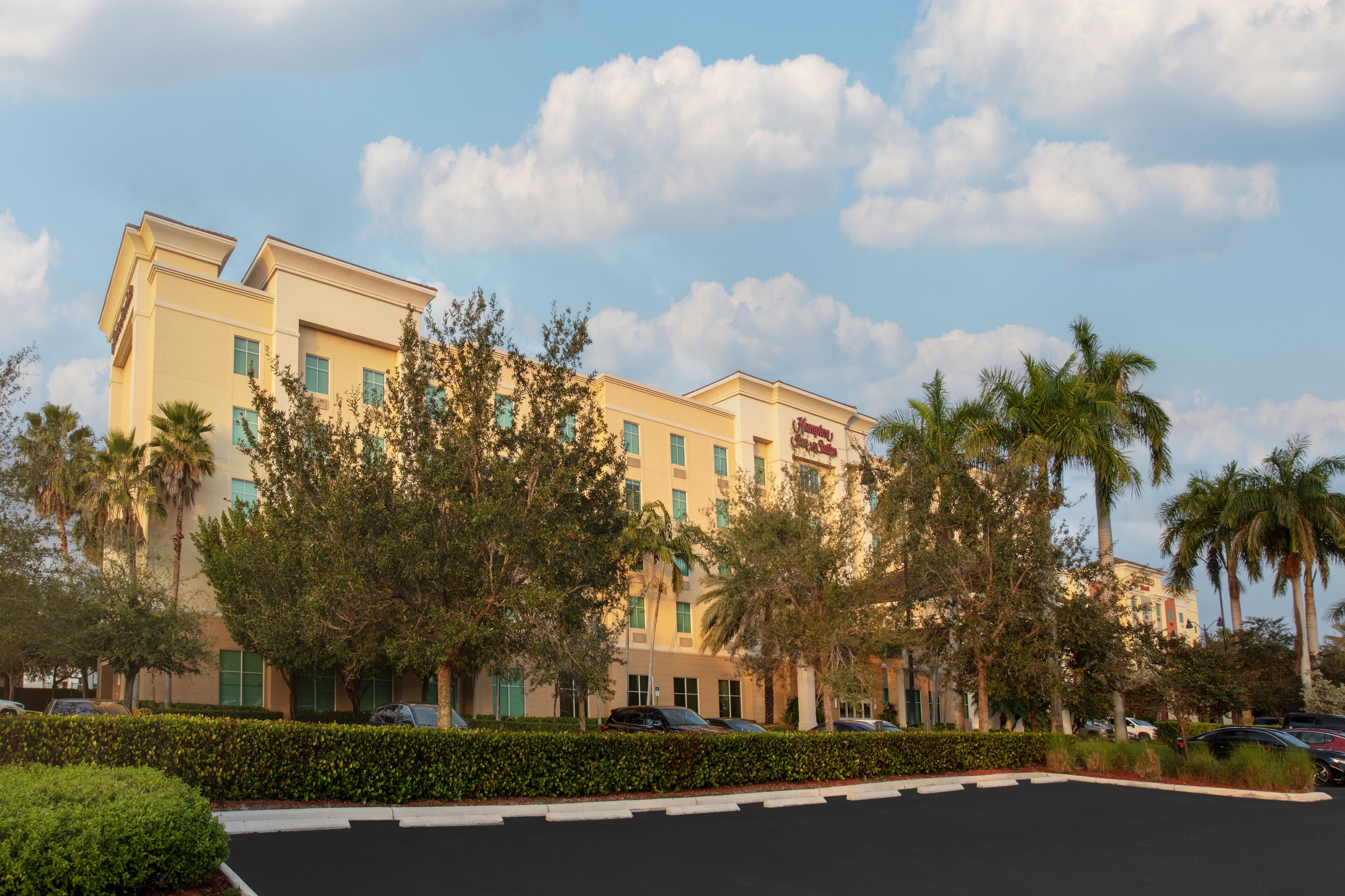 Hampton Inn and Suites Miami-South/Homestead Hampton Inn and Suites Miami-South/Homestead
