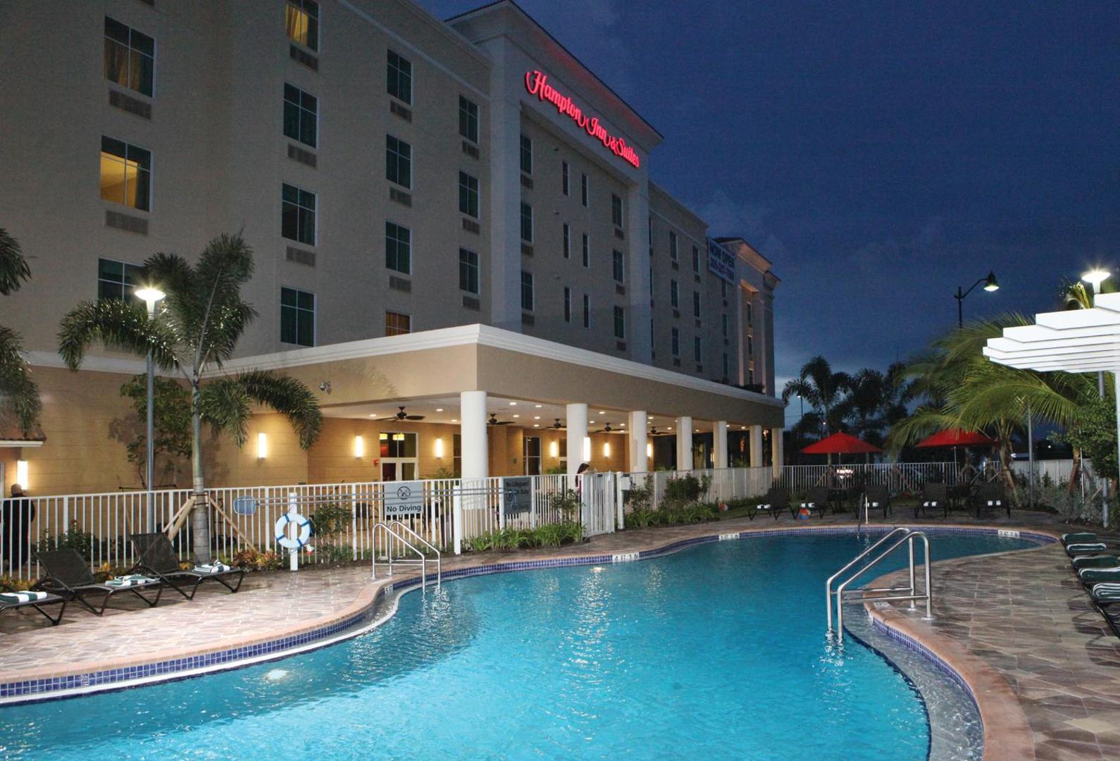 Hampton Inn and Suites Miami-South/Homestead Hampton Inn and Suites Miami-South/Homestead