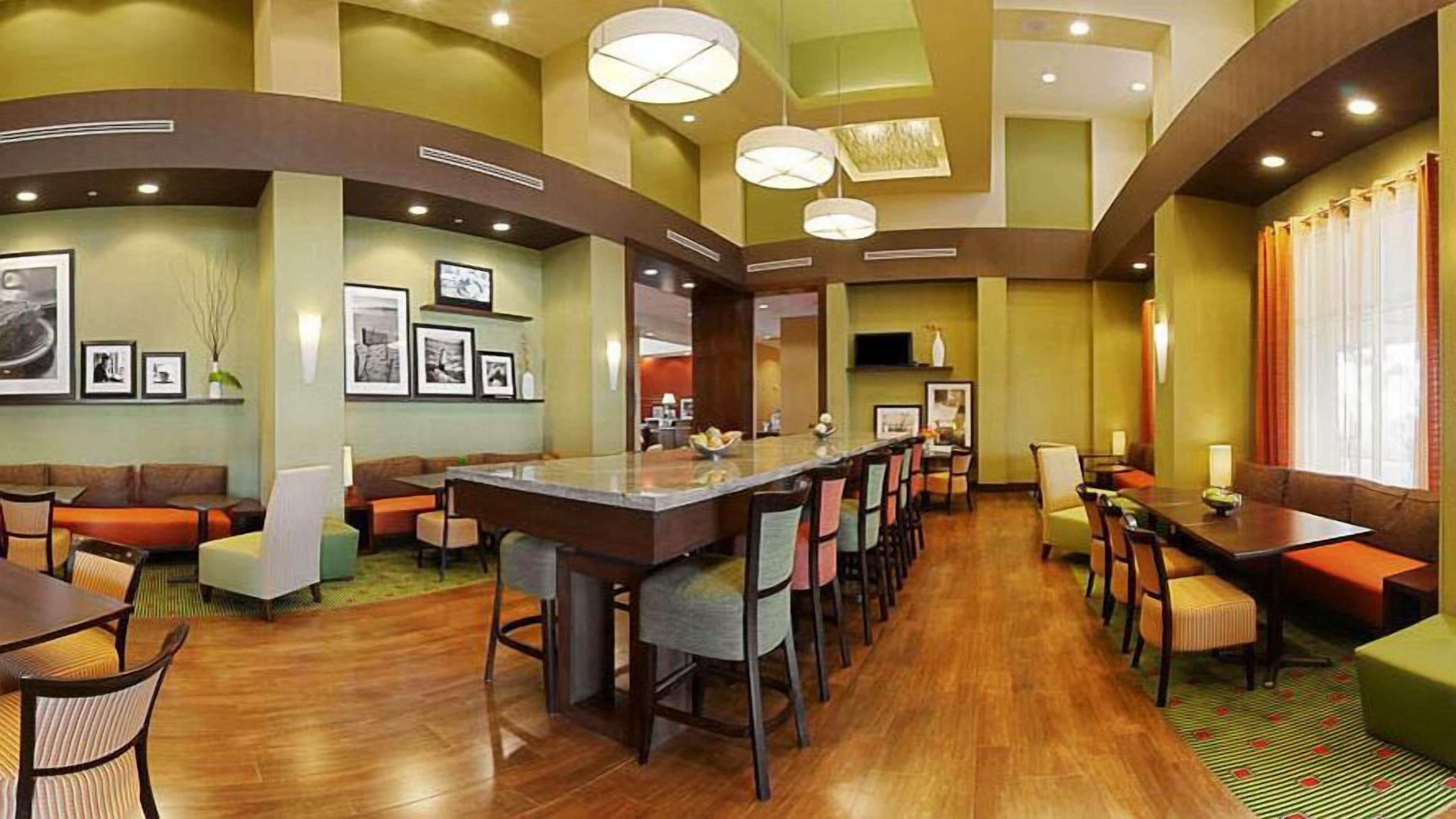 Hampton Inn and Suites Miami-South/Homestead Hampton Inn and Suites Miami-South/Homestead