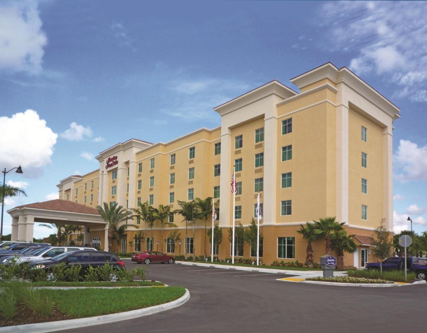 Hampton Inn and Suites Miami-South/Homestead Hampton Inn and Suites Miami-South/Homestead