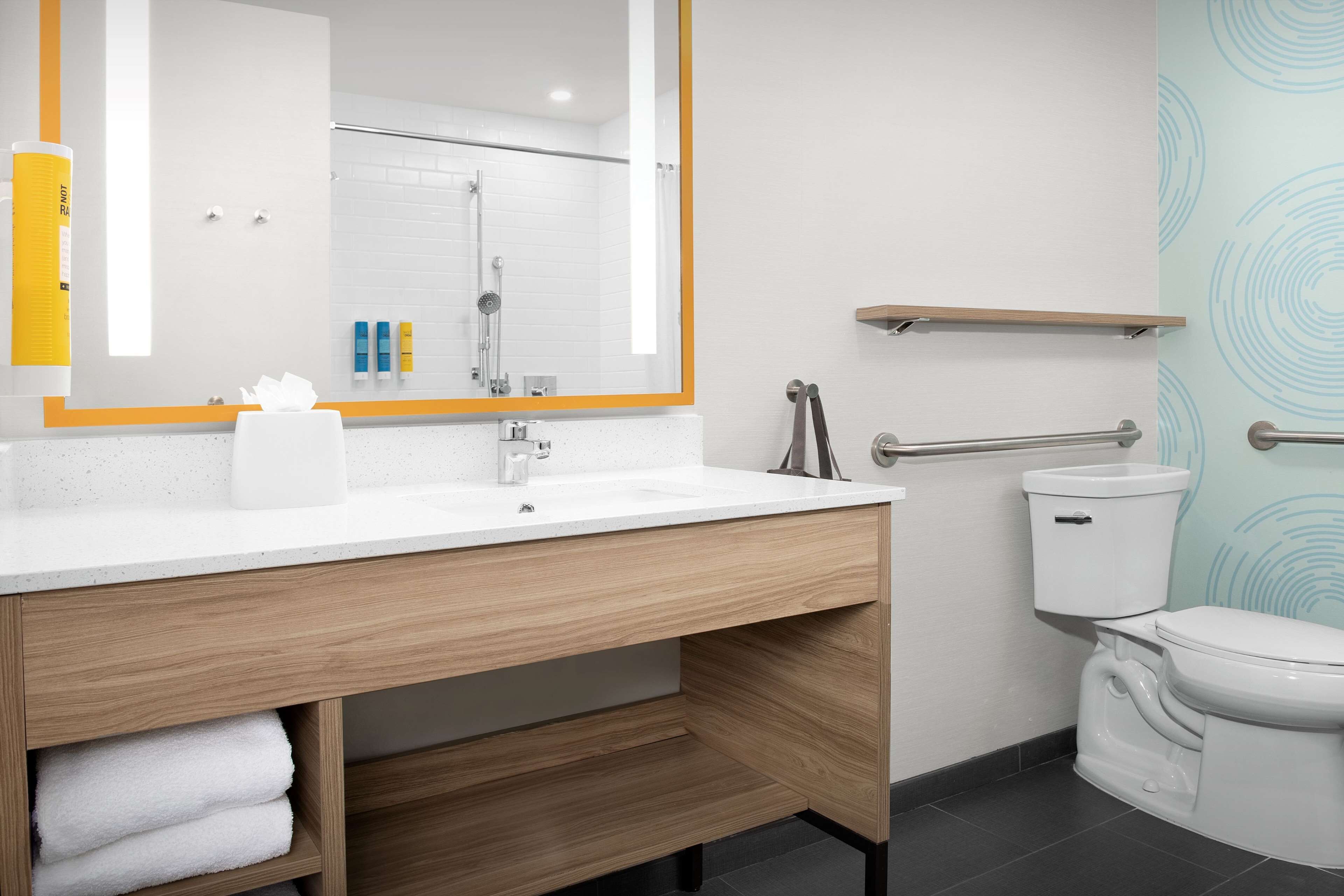 Tru by Hilton Jacksonville Airport I-95