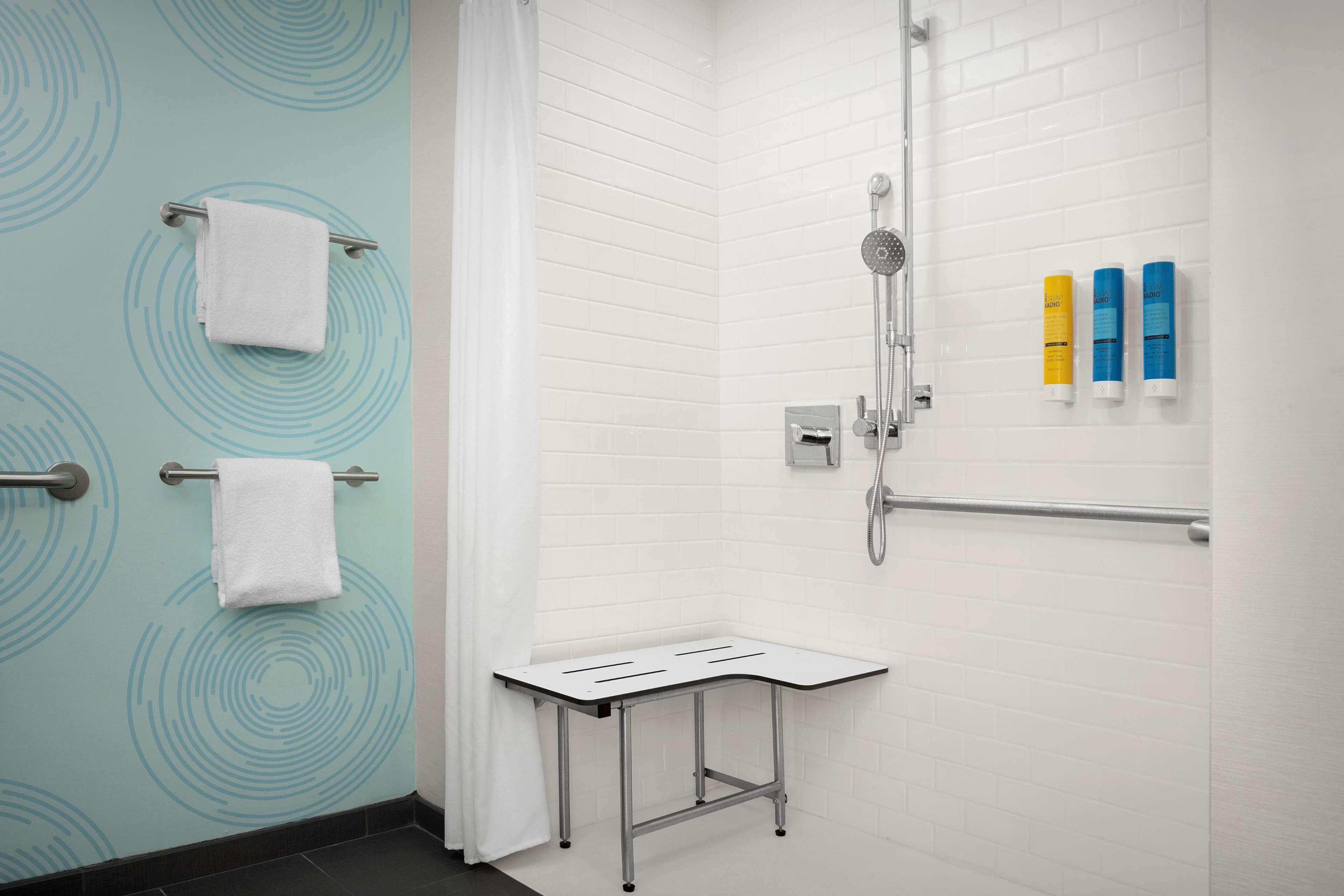 Tru by Hilton Jacksonville Airport I-95